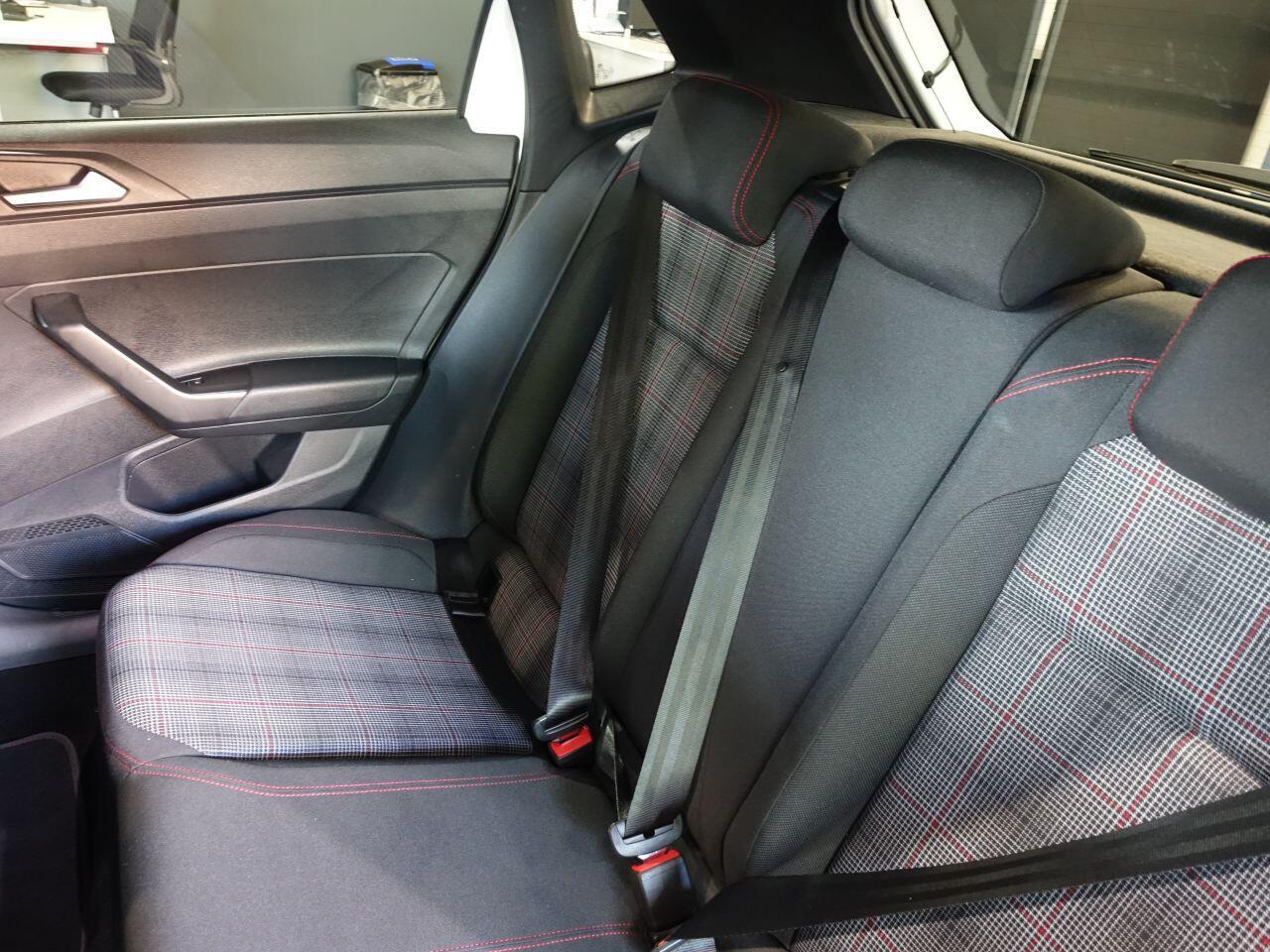 Volkswagen Polo - Image 17