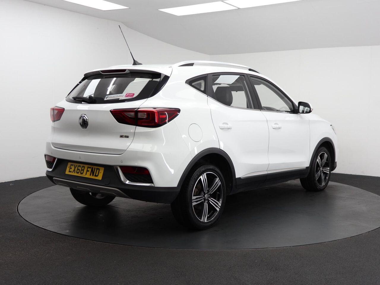 MG MG ZS - Image 11