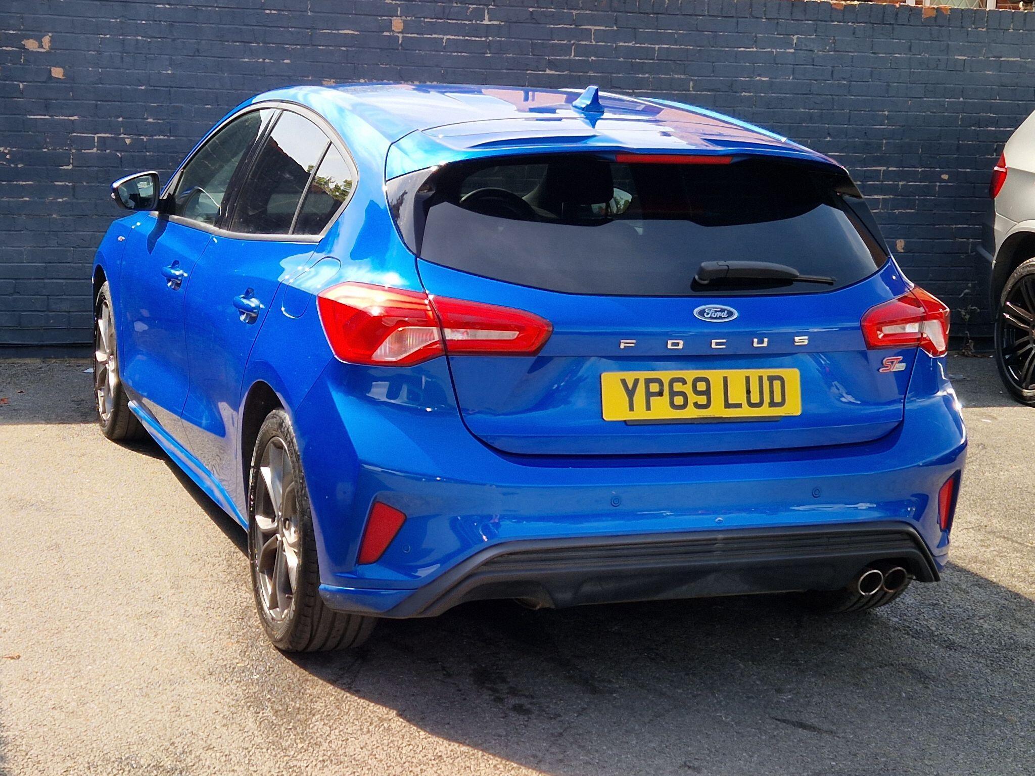 Ford Focus - Image 5