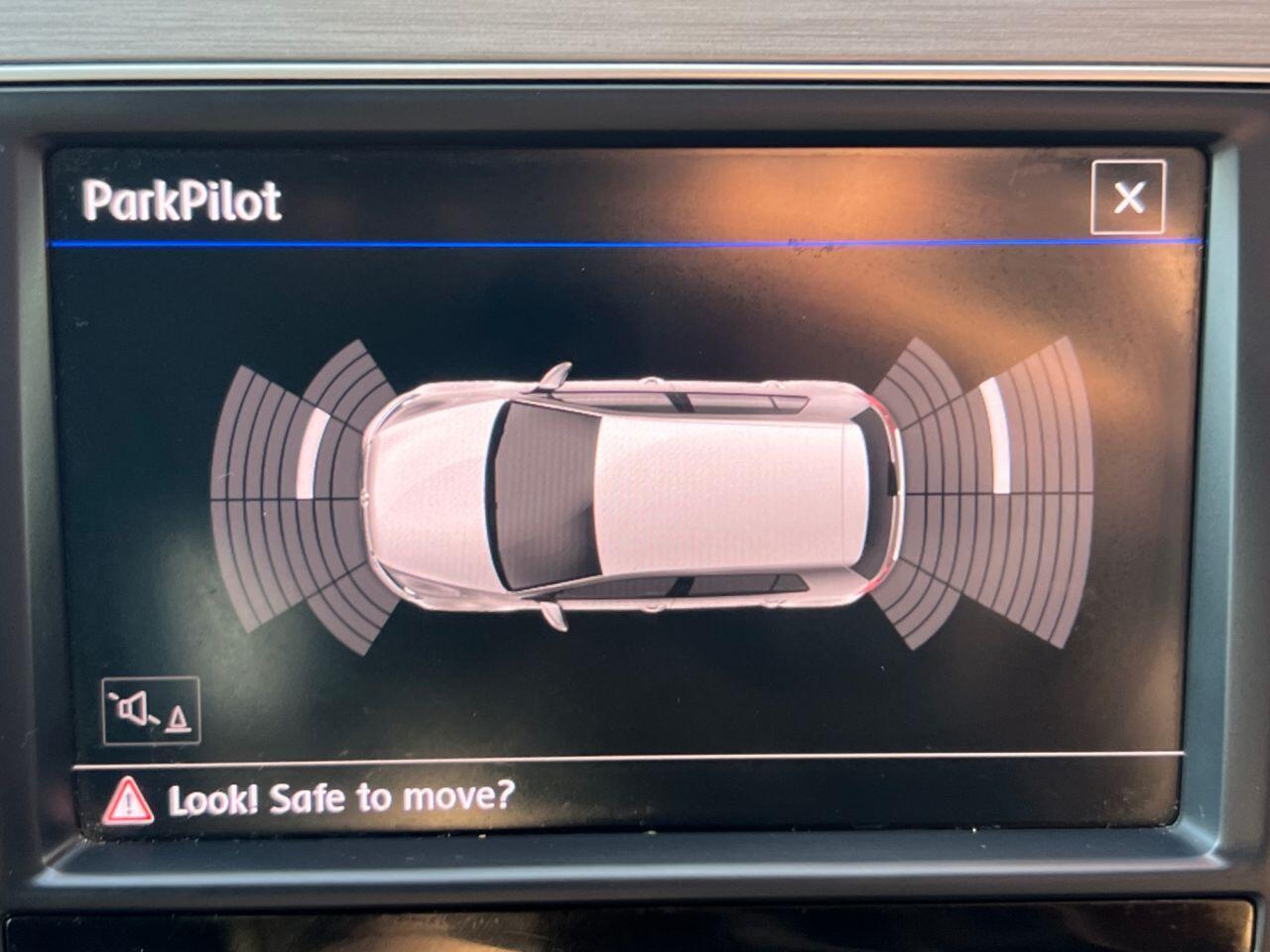 Volkswagen Golf - Image 8