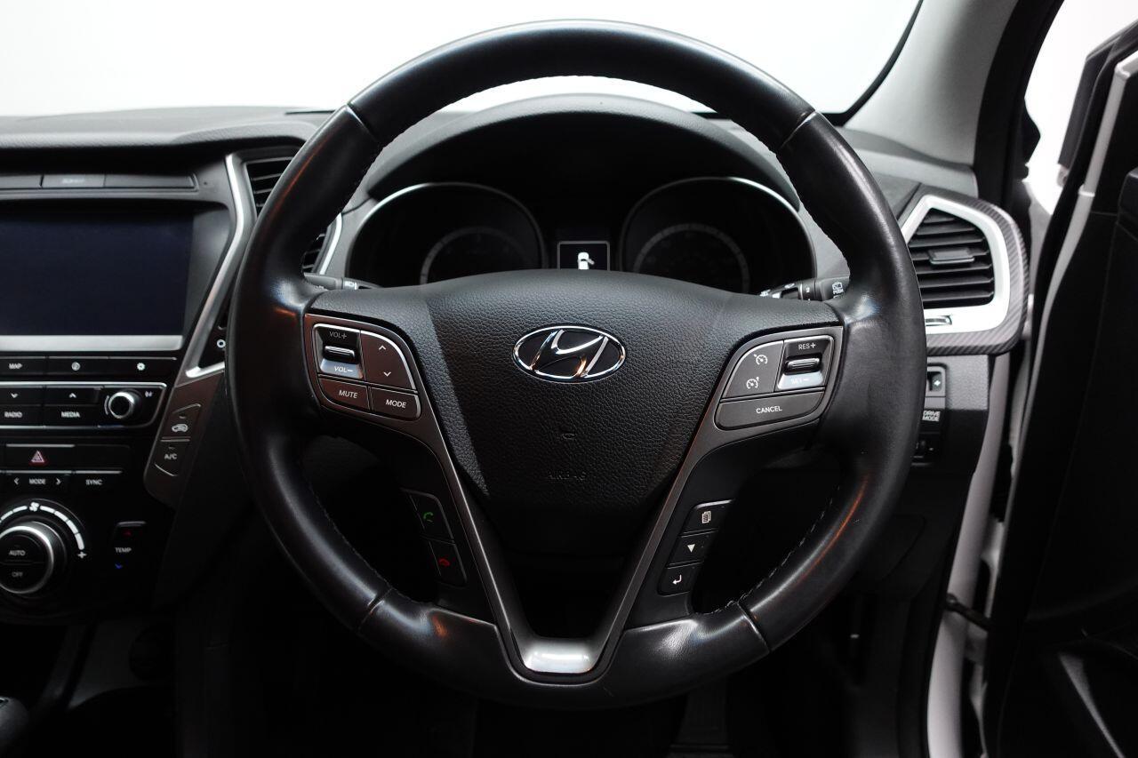 Hyundai Santa Fe - Image 24