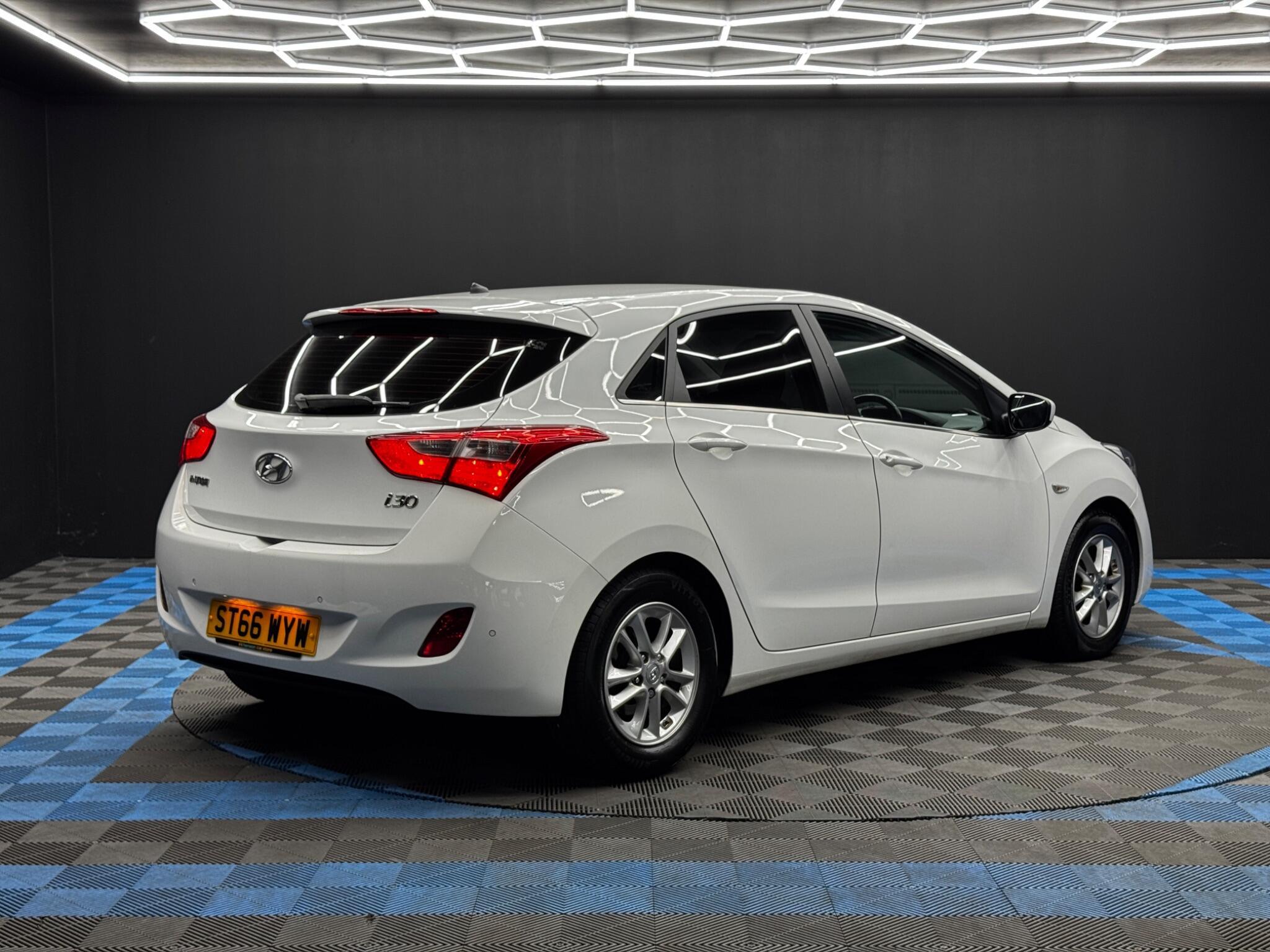 Hyundai i30 - Image 5