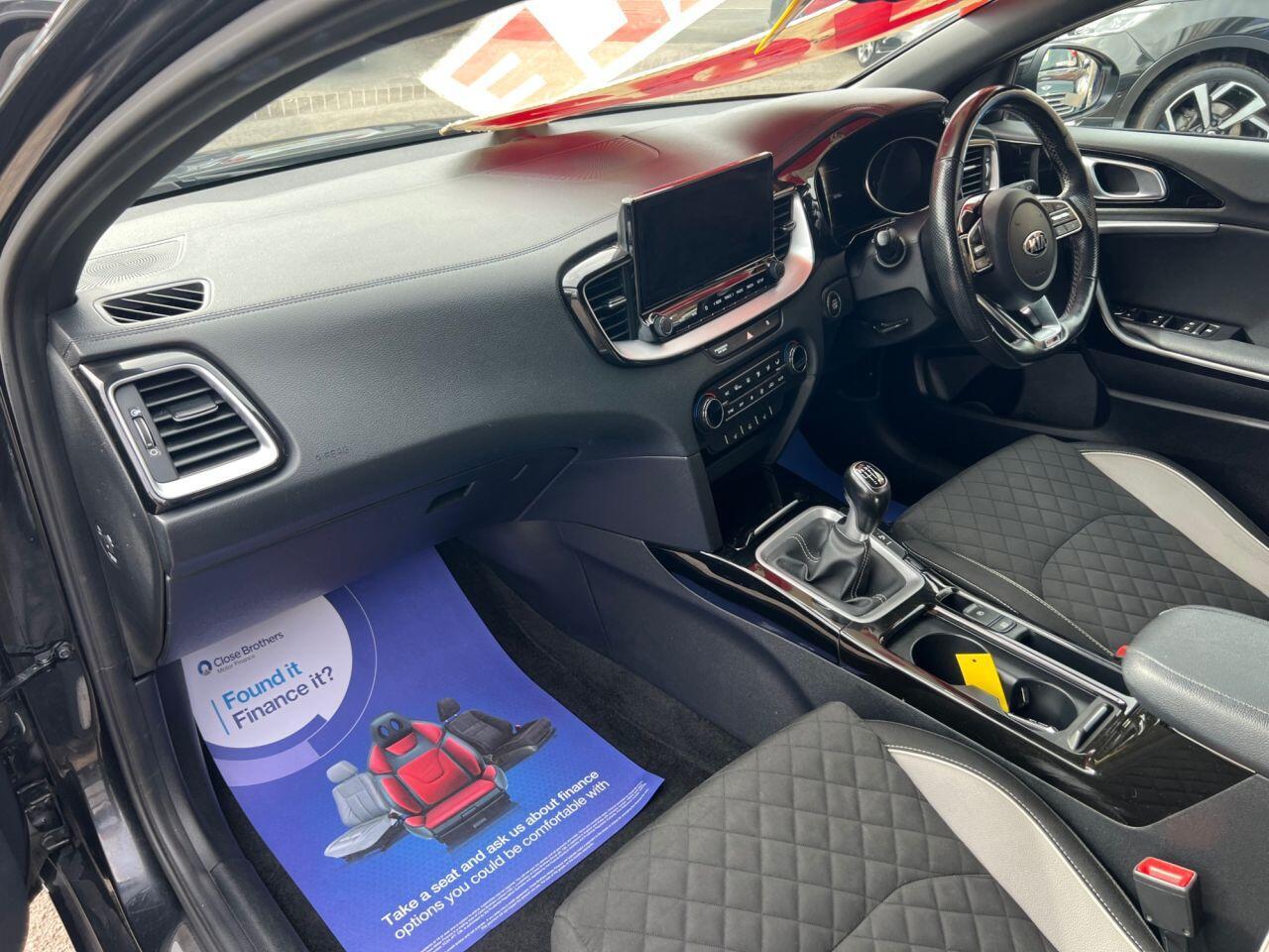 Kia ProCeed - Image 18