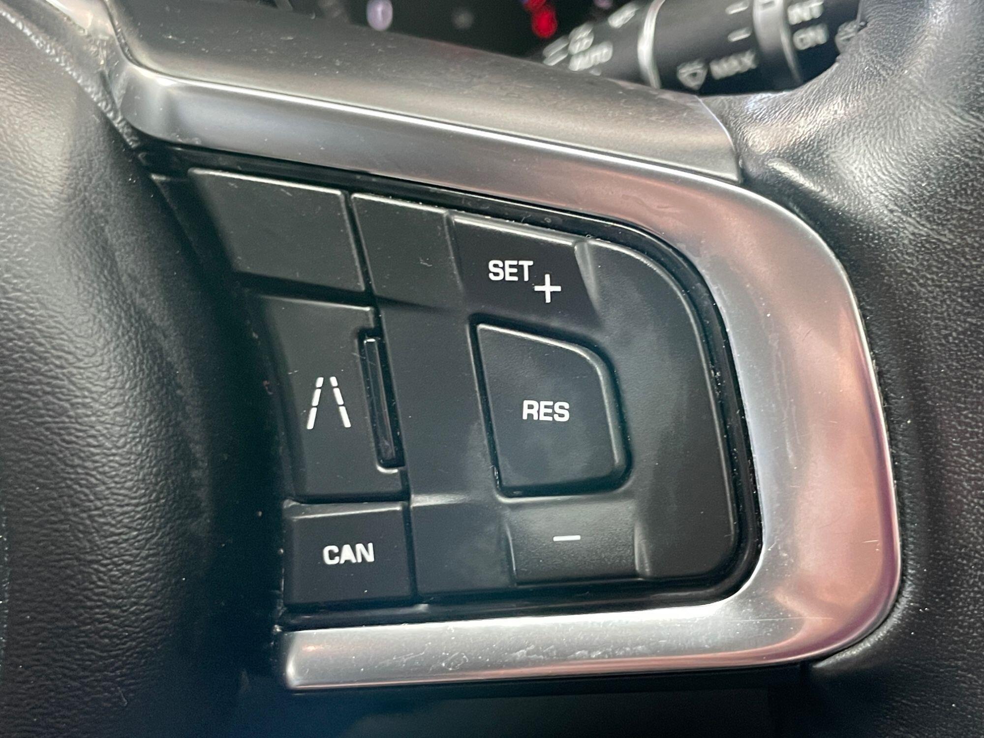 Jaguar F-Pace - Image 37