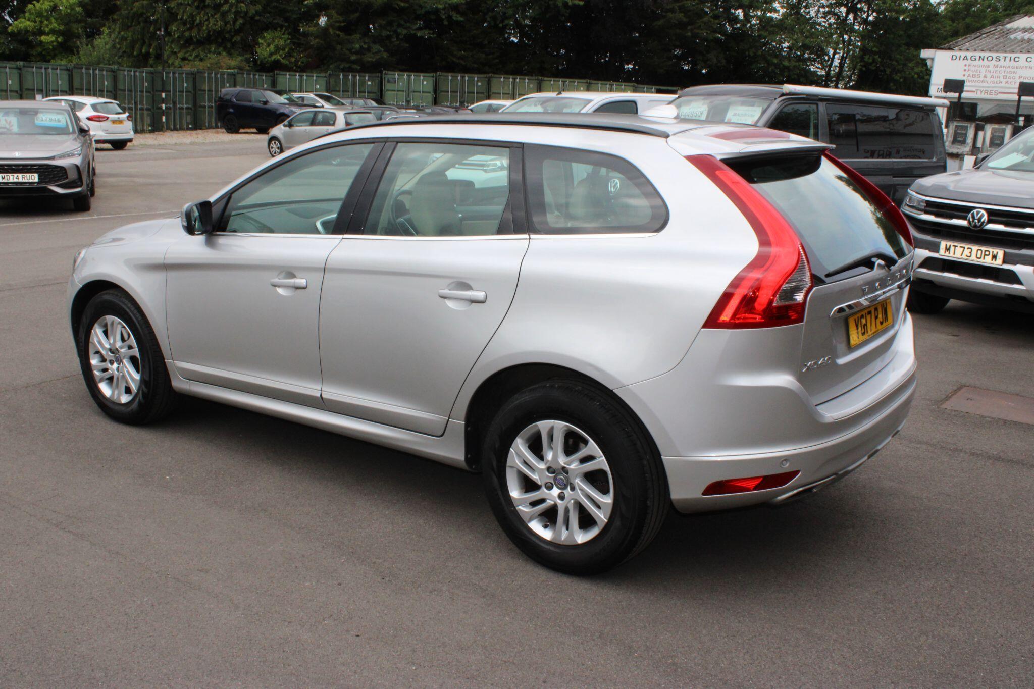 Volvo XC60 - Image 15