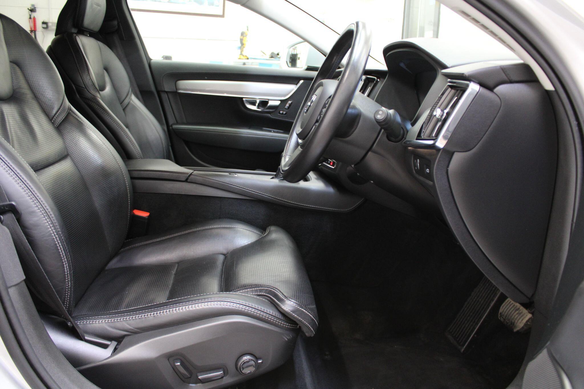 Volvo V90 - Image 51