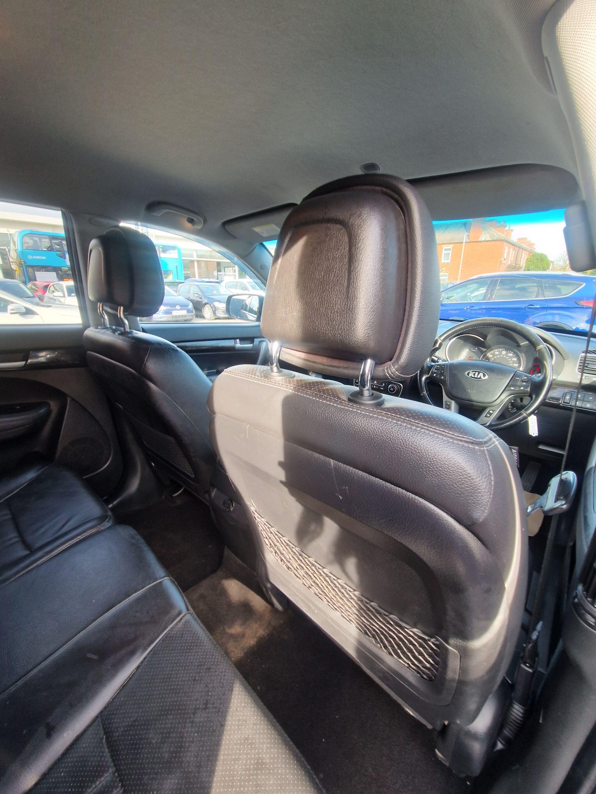 Kia Sorento - Image 33