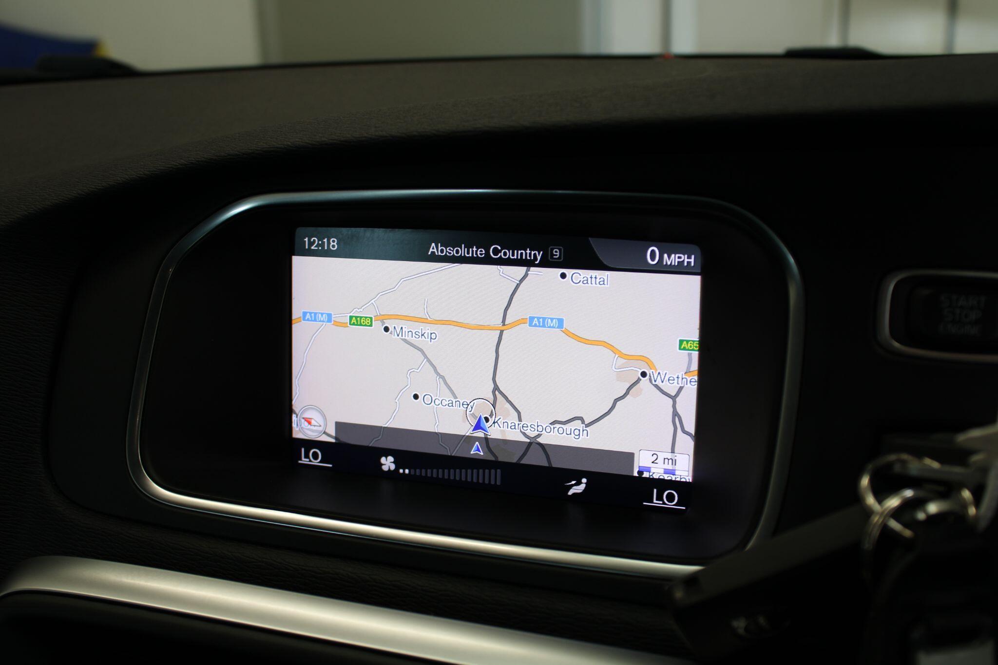Volvo V40 - Image 48