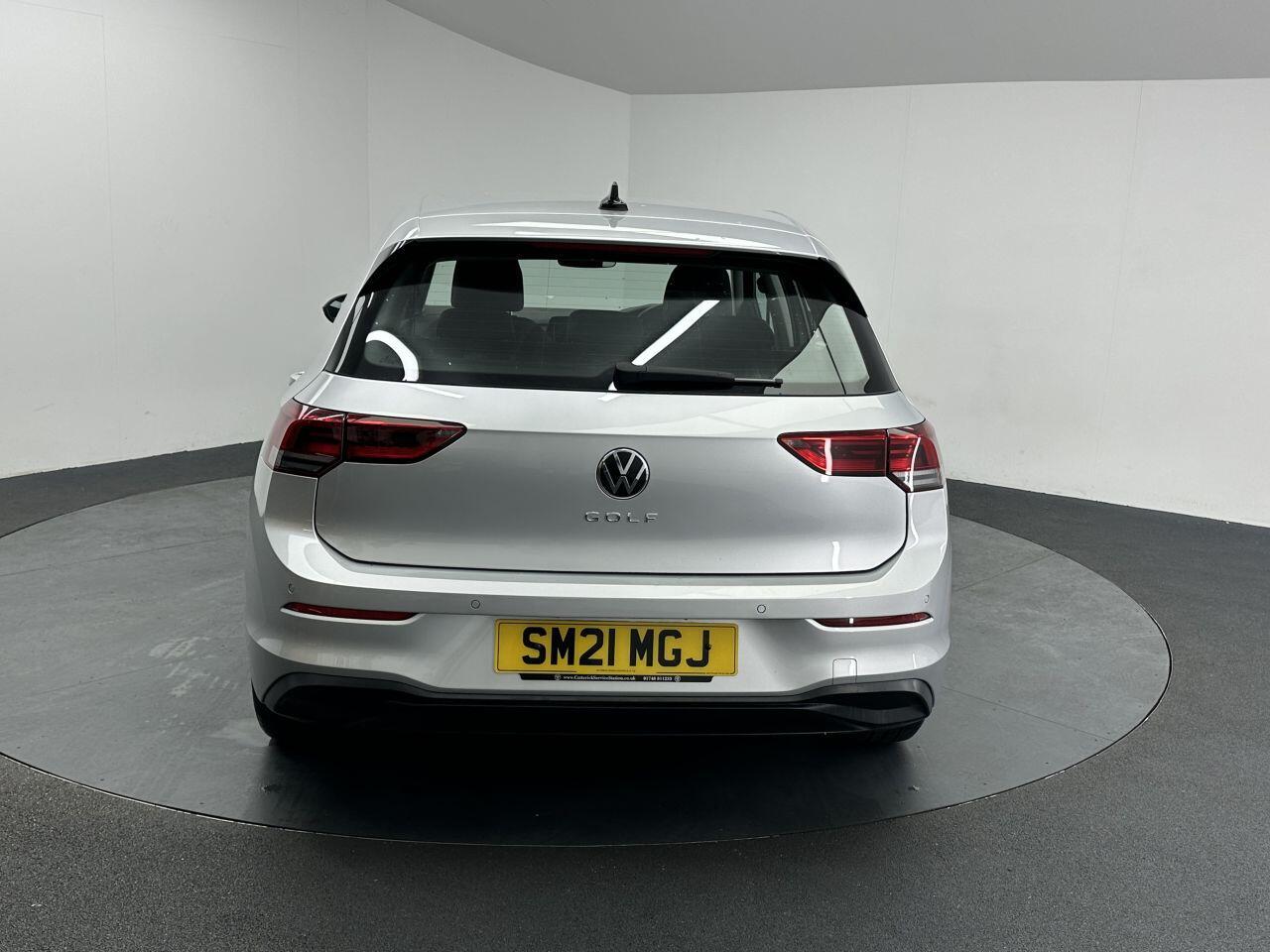 Volkswagen Golf - Image 8