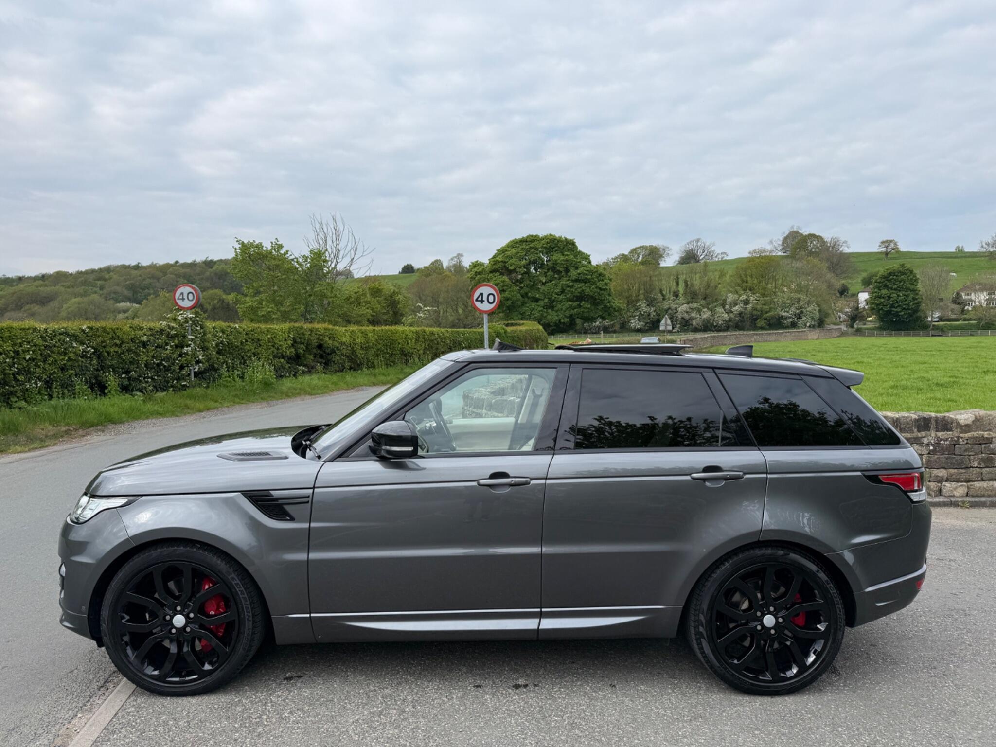 Land Rover RANGE ROVER SPORT - Image 2