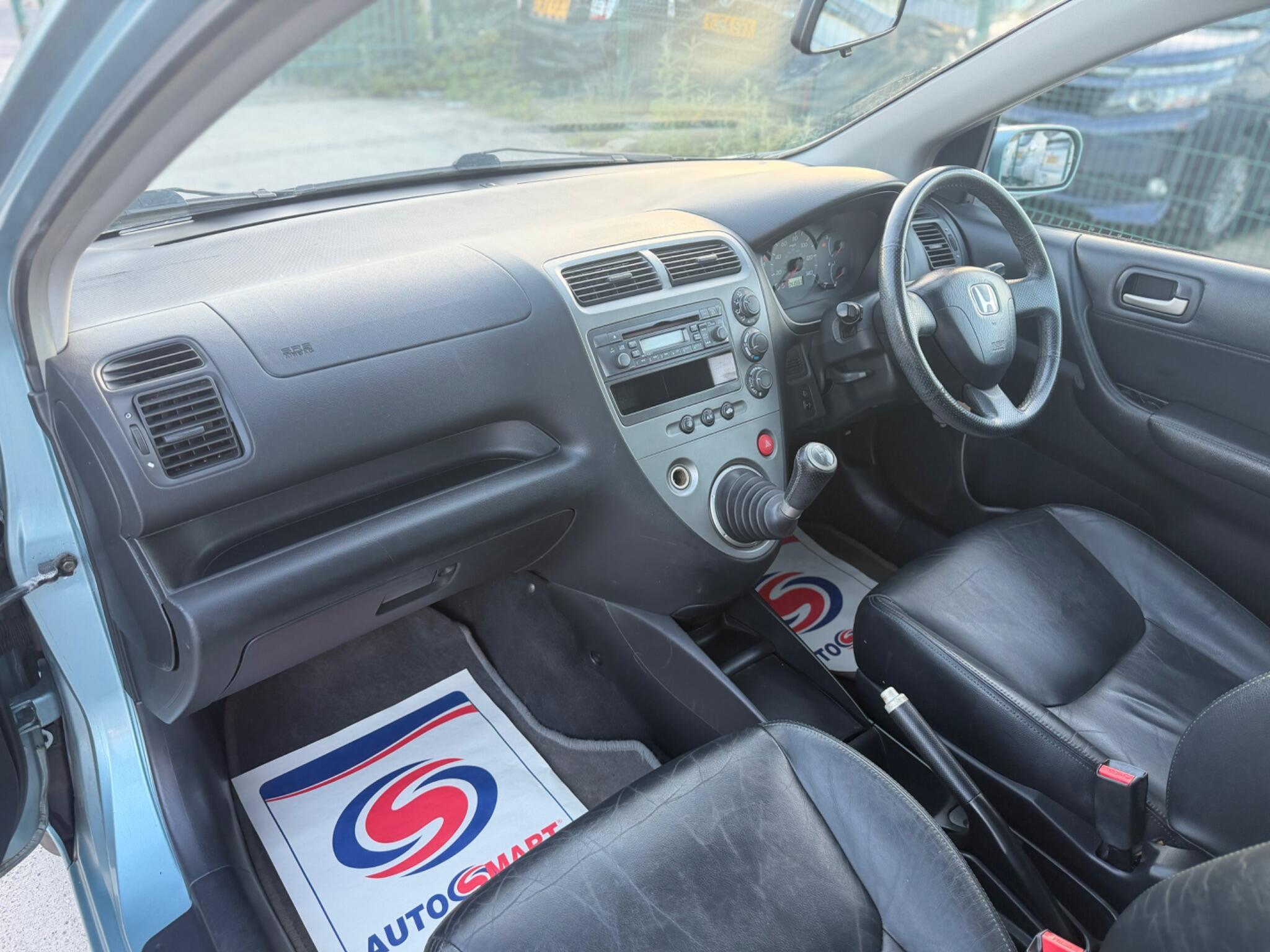 Honda Civic - Image 11