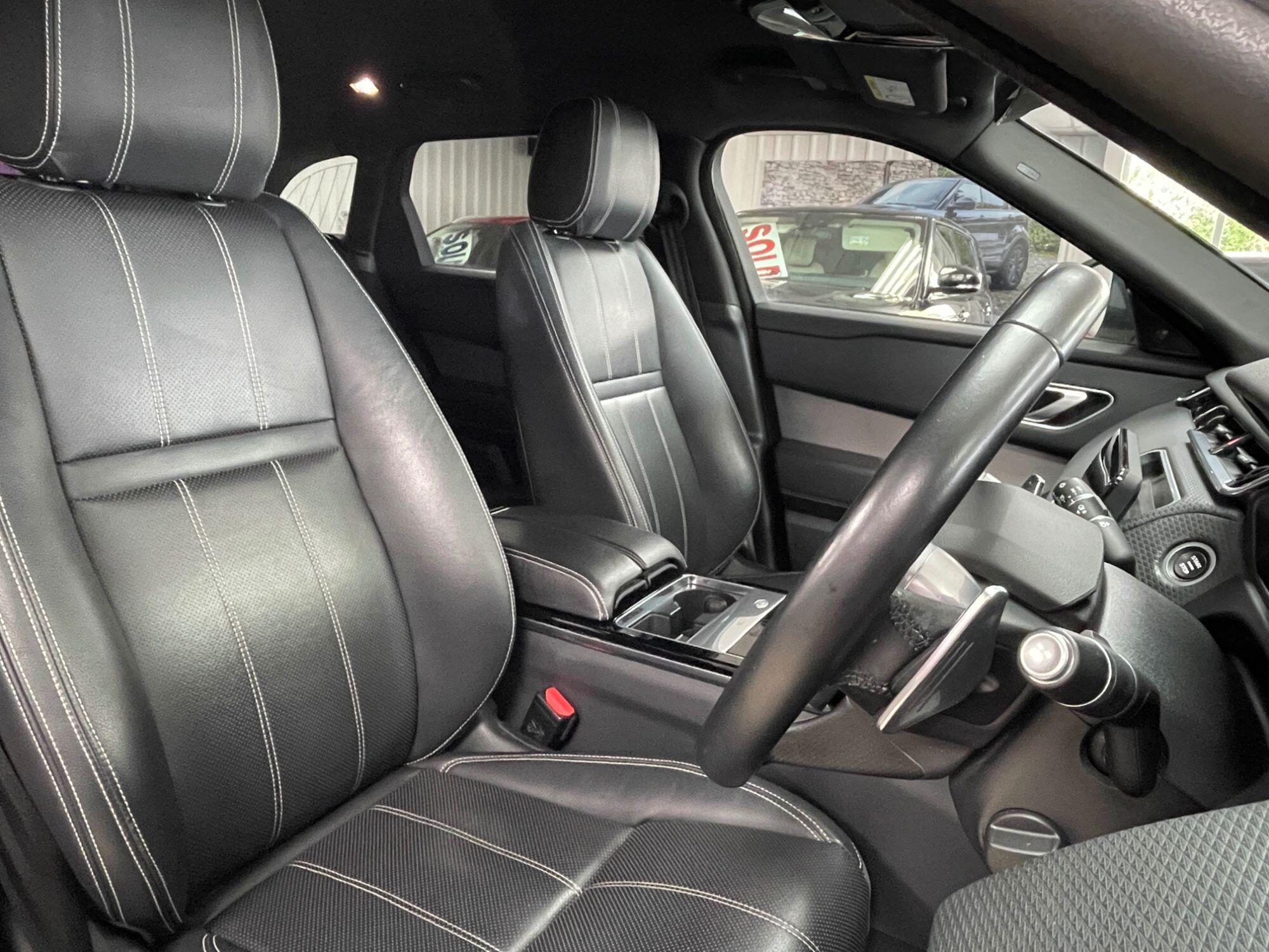 Land Rover Range Rover Velar - Image 26