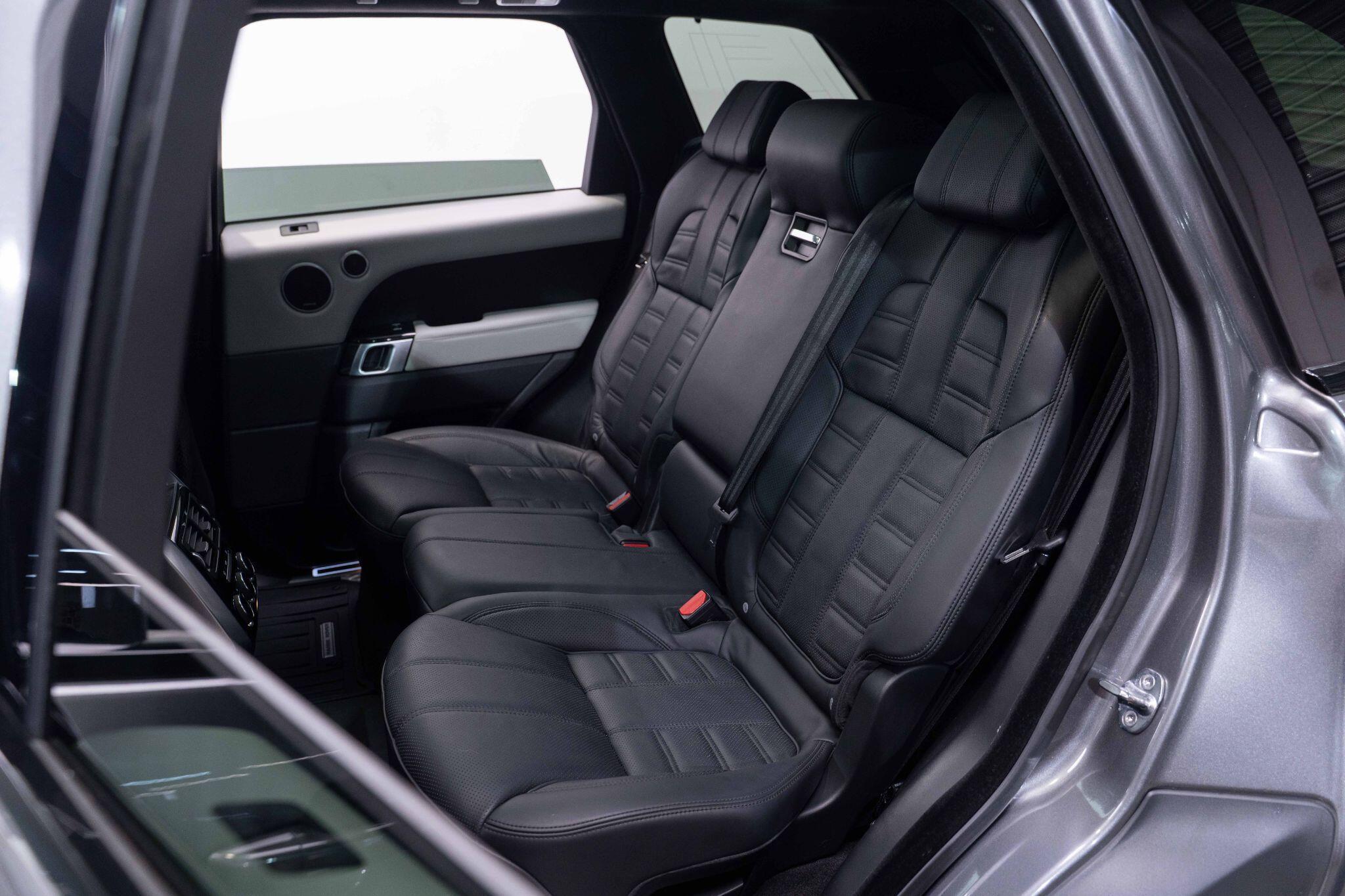 Land Rover RANGE ROVER SPORT - Image 13