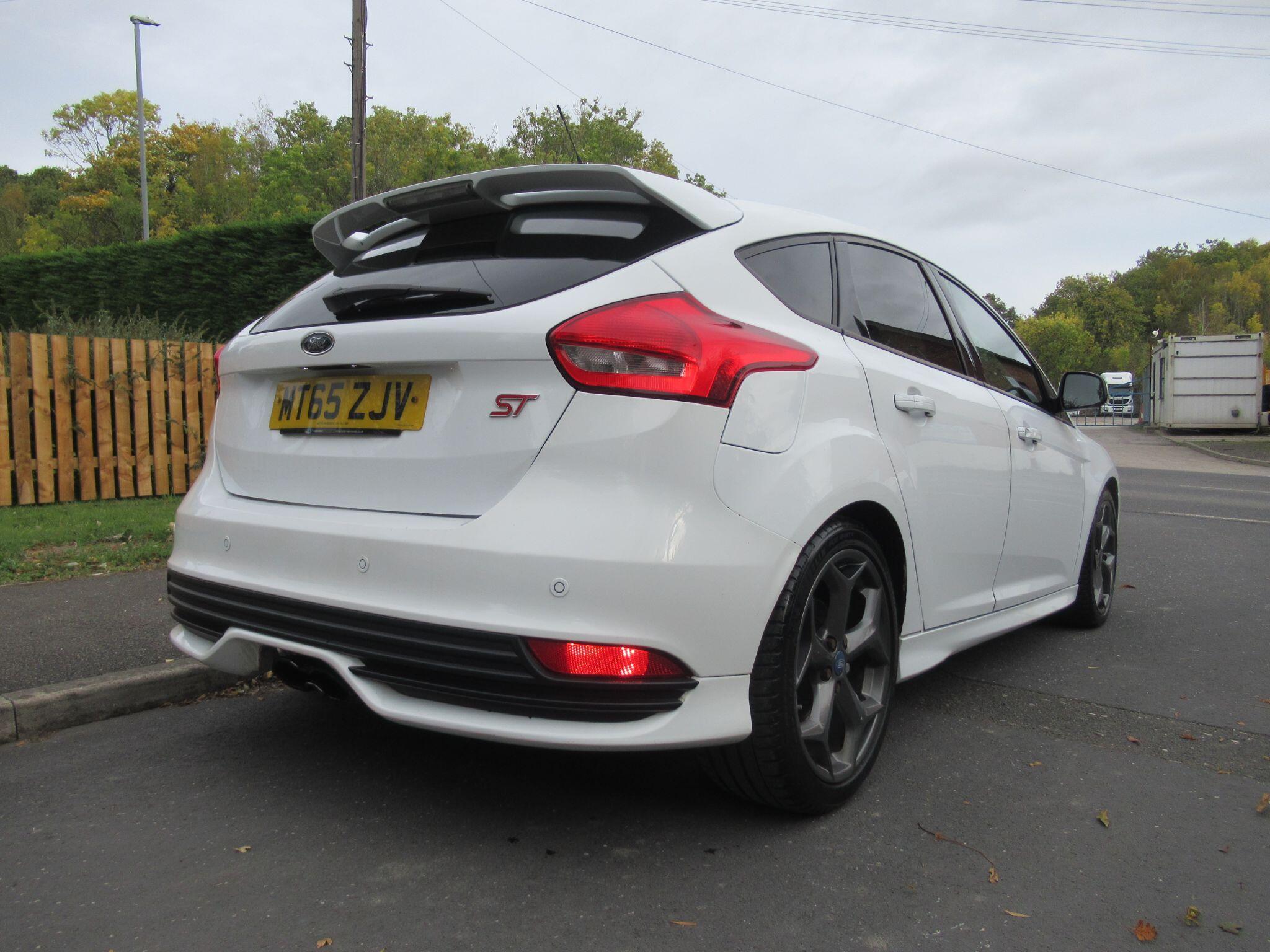 Ford Focus - Image 4