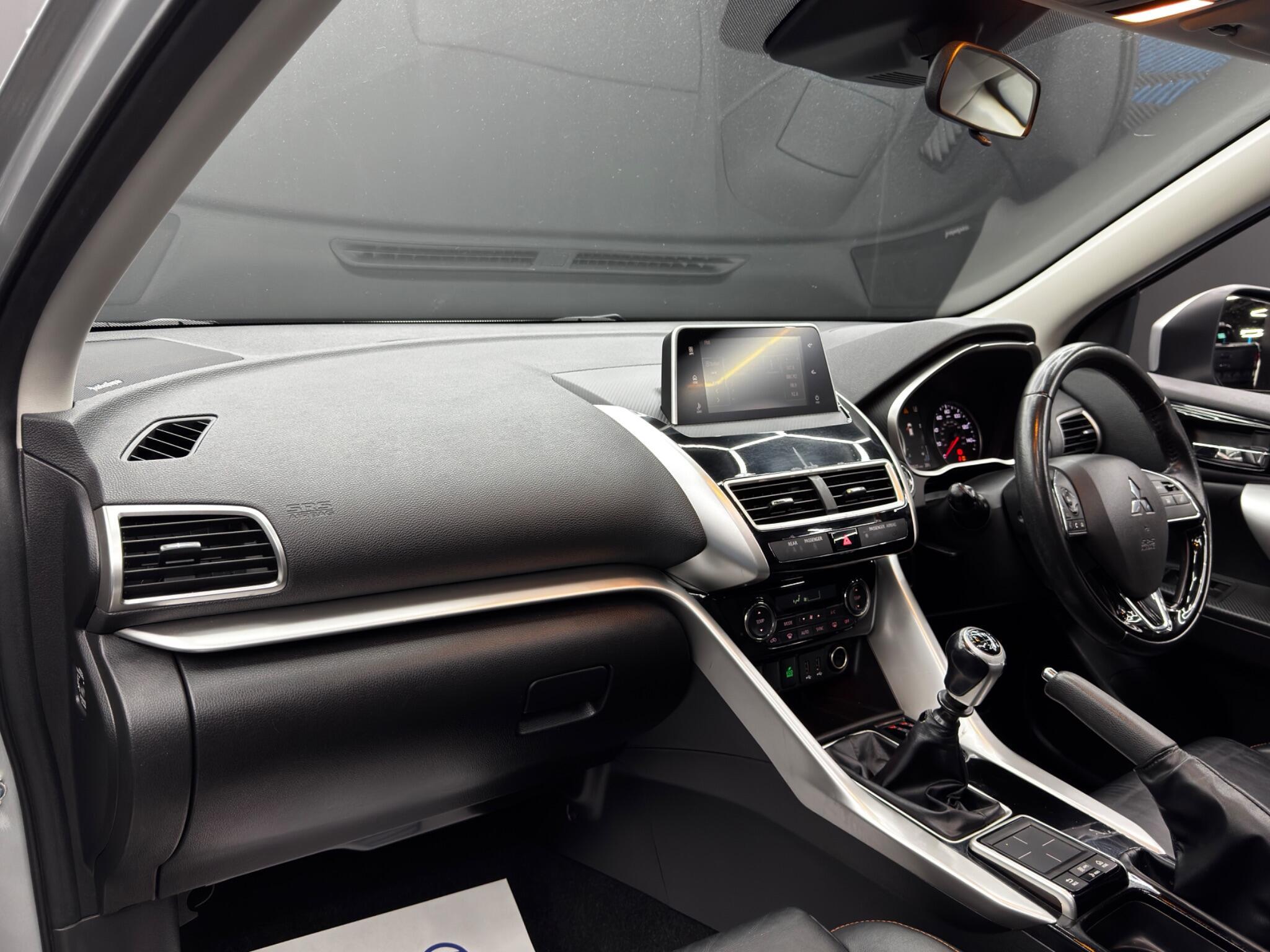 Mitsubishi Eclipse Cross - Image 11