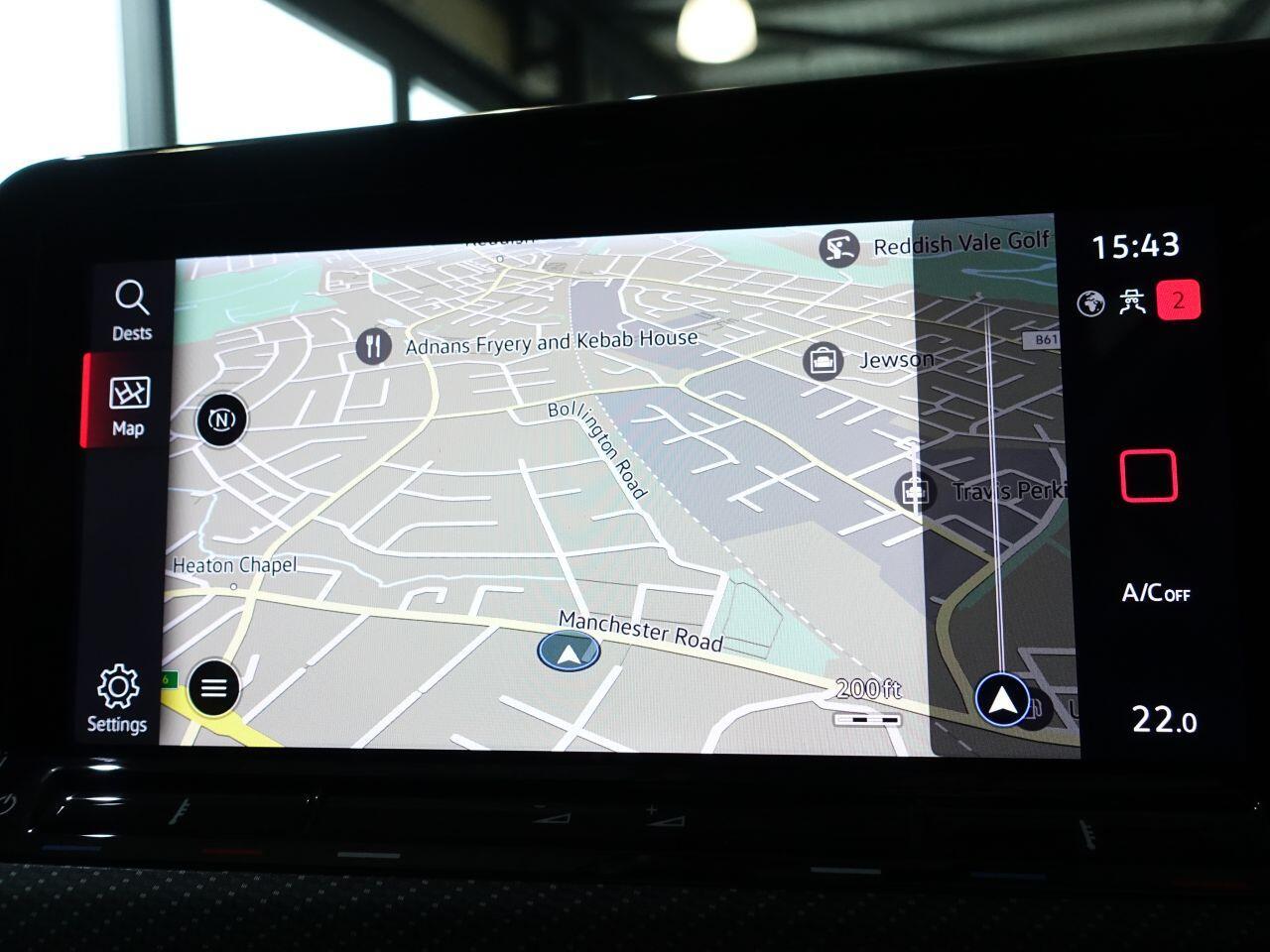 Volkswagen Golf - Image 26