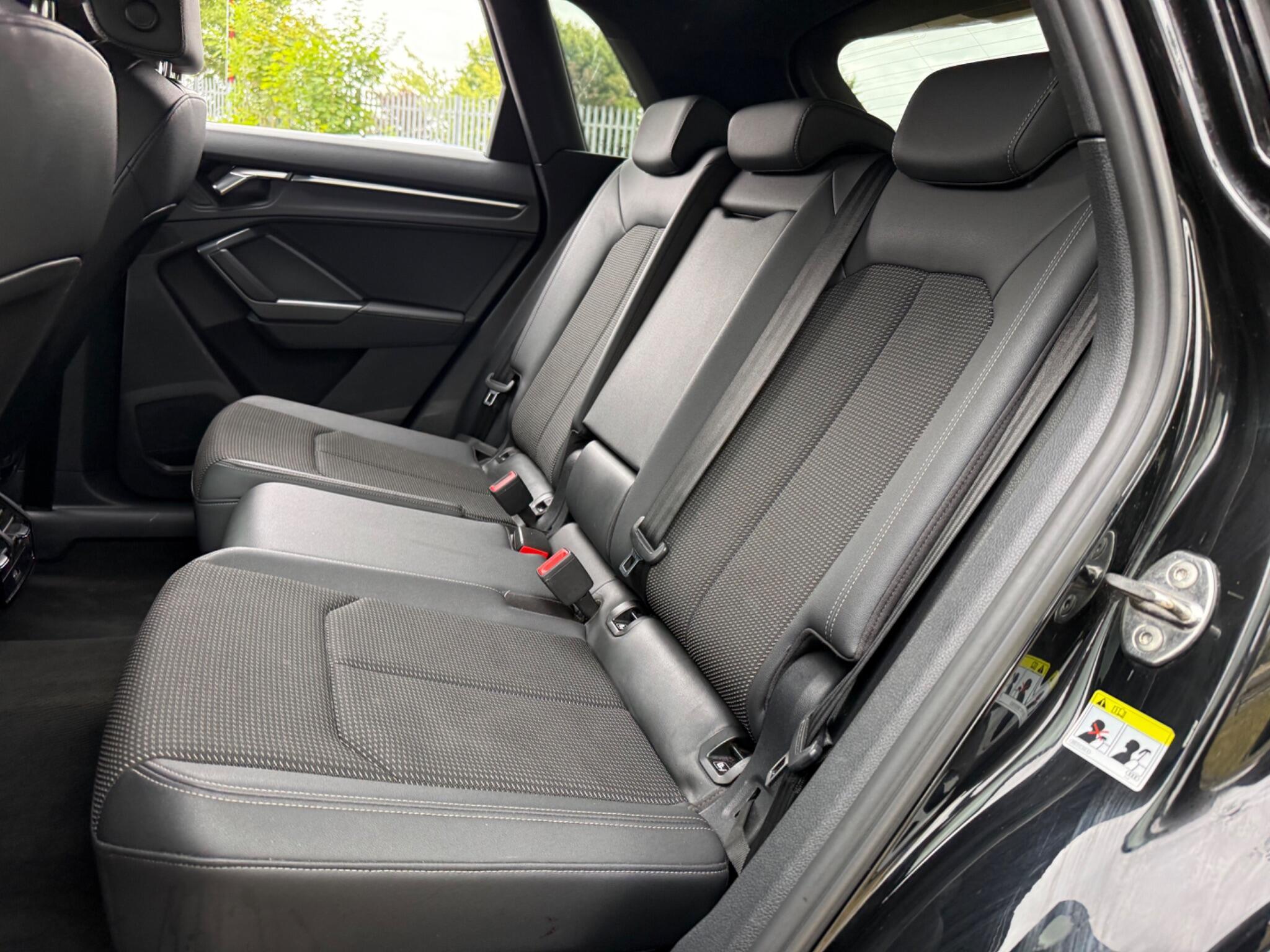 Audi Q3 - Image 14