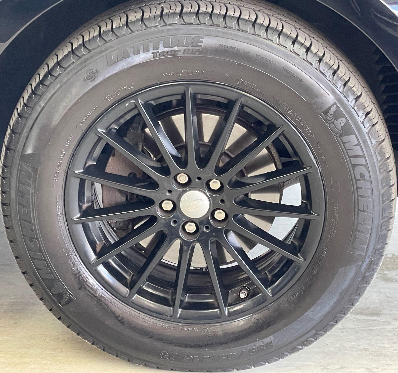 Land Rover Range Rover Velar - Image 16