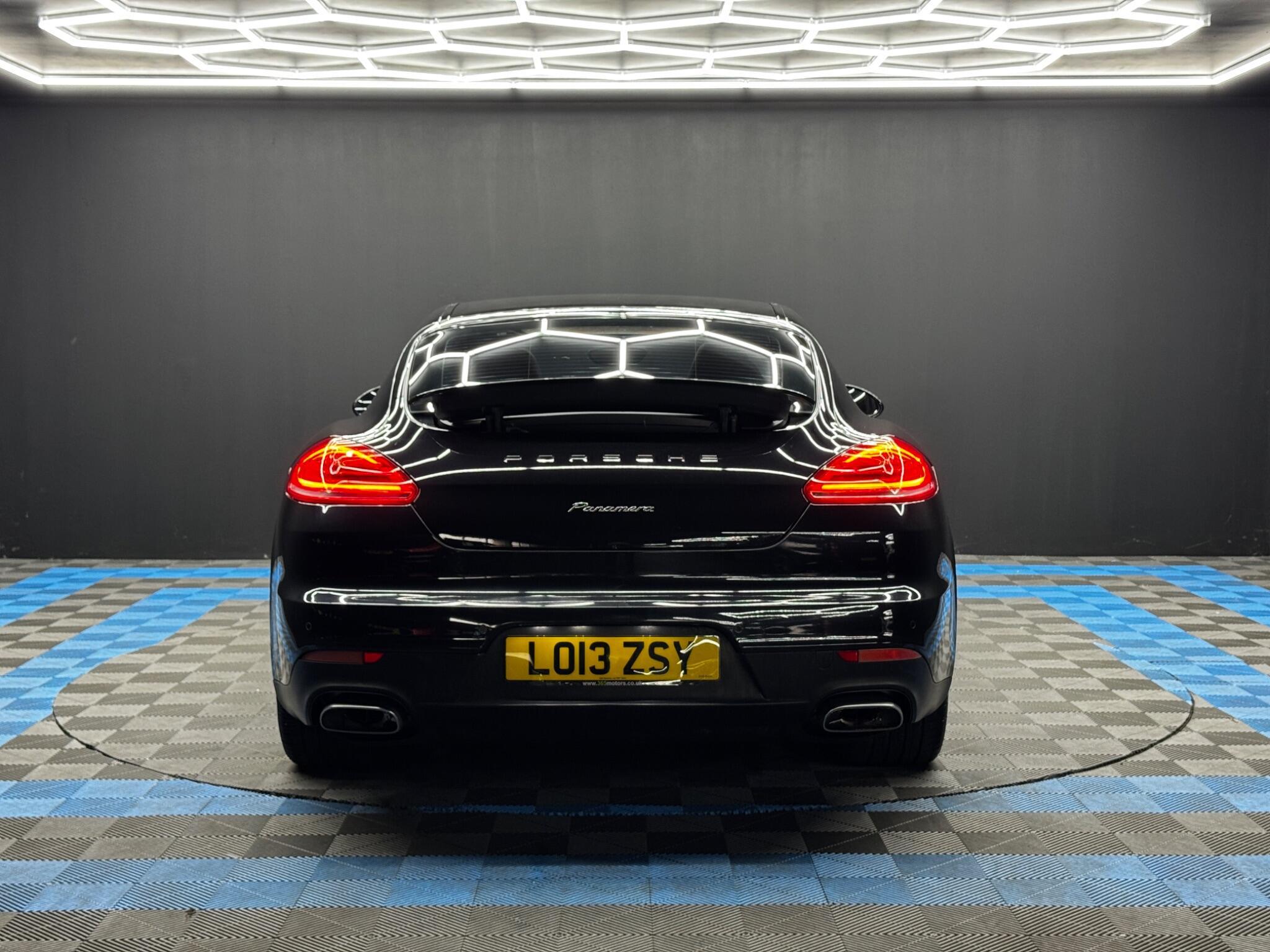 Porsche Panamera - Image 6