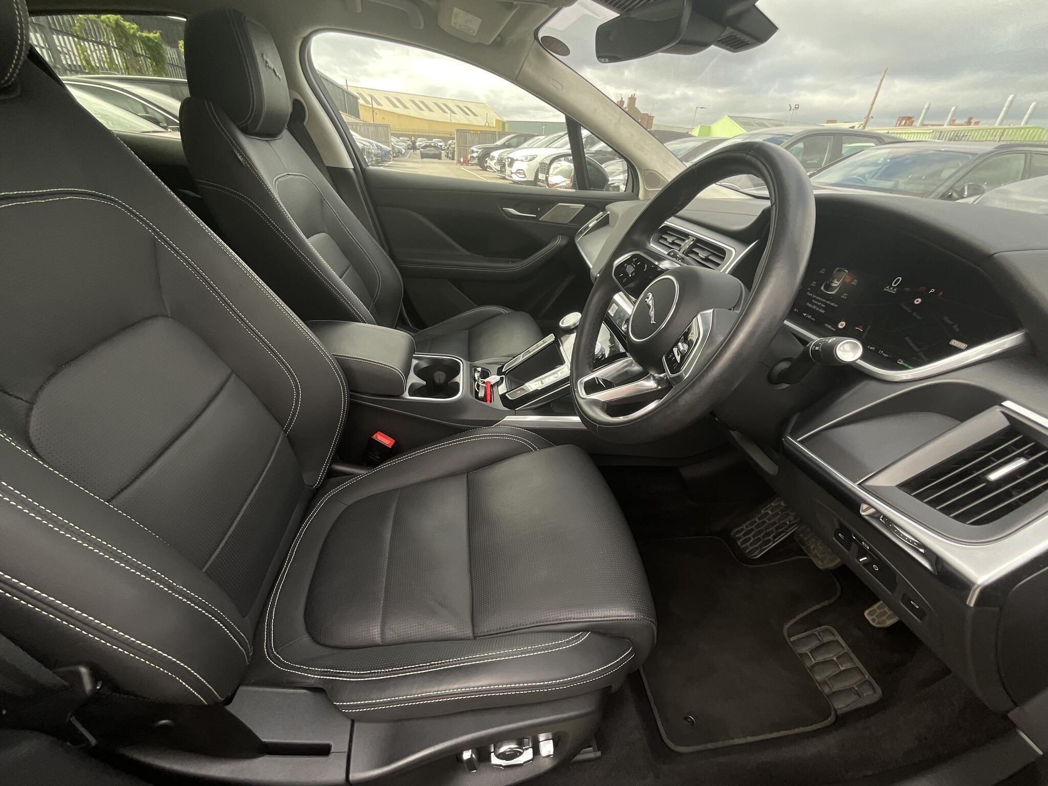 Jaguar I-Pace - Image 9