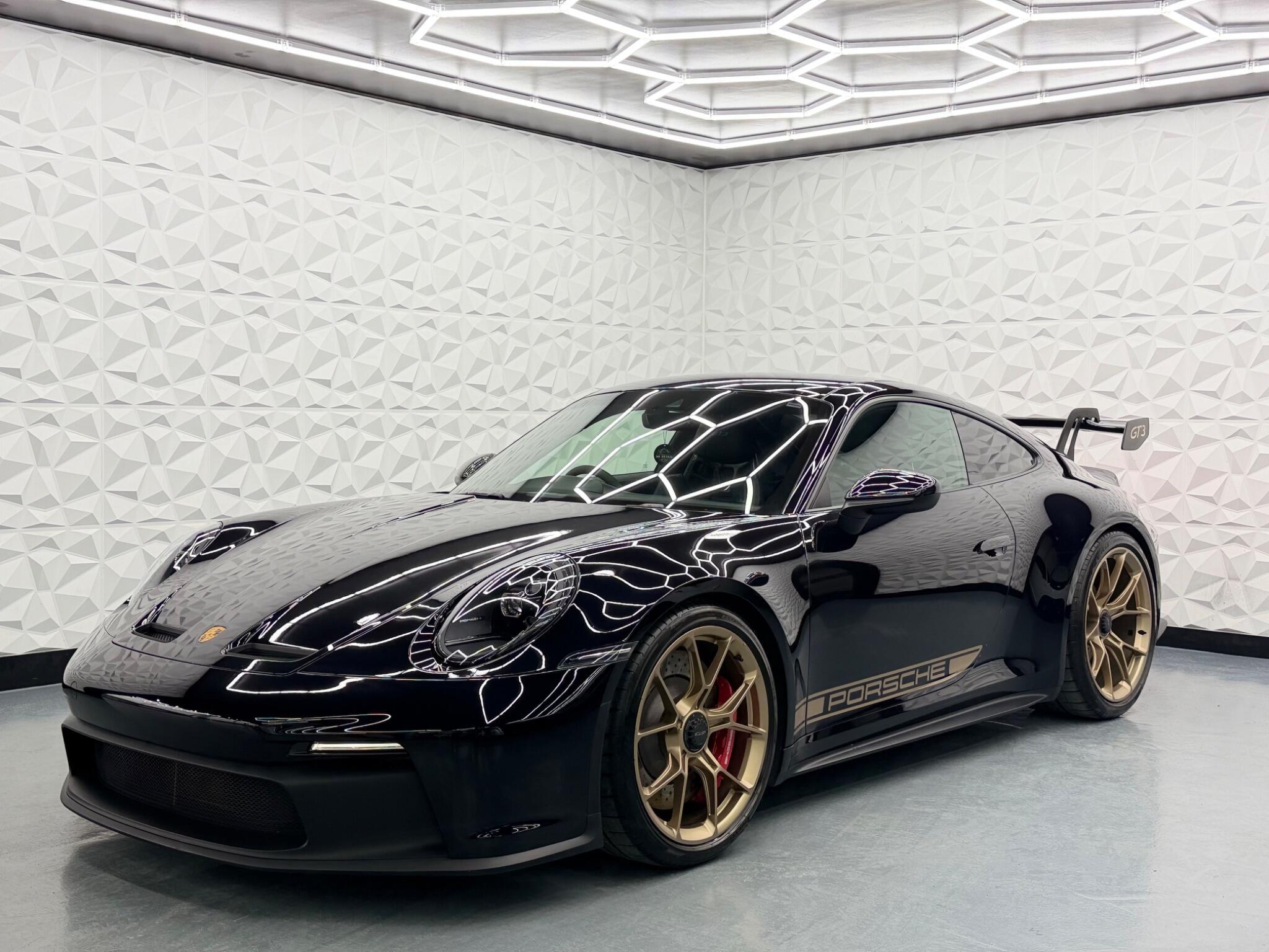 Porsche 911 - Image 4