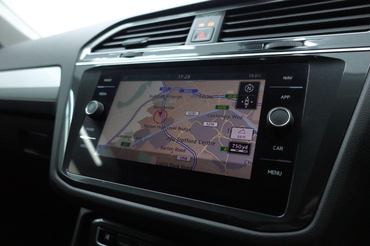 Volkswagen Tiguan - Image 3