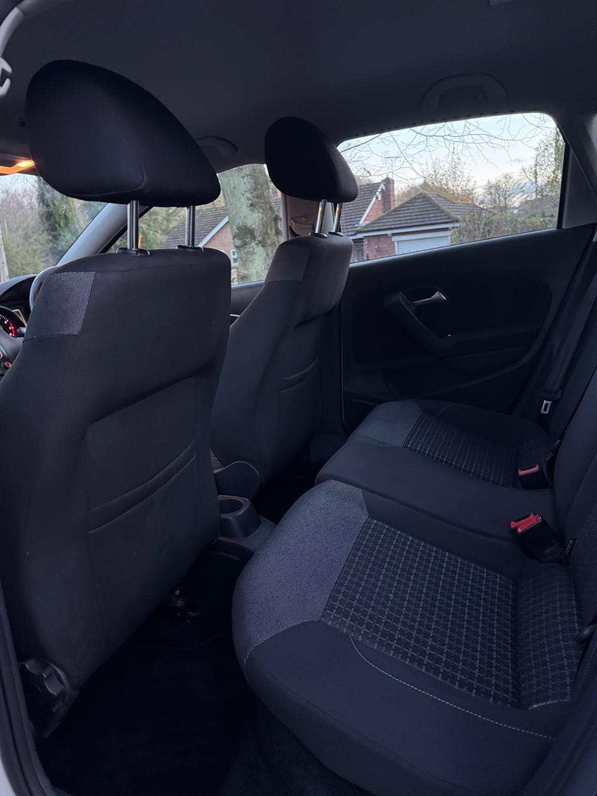 Volkswagen Polo - Image 25