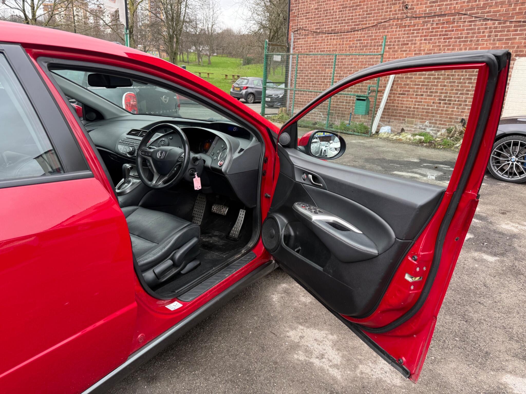 Honda Civic - Image 22