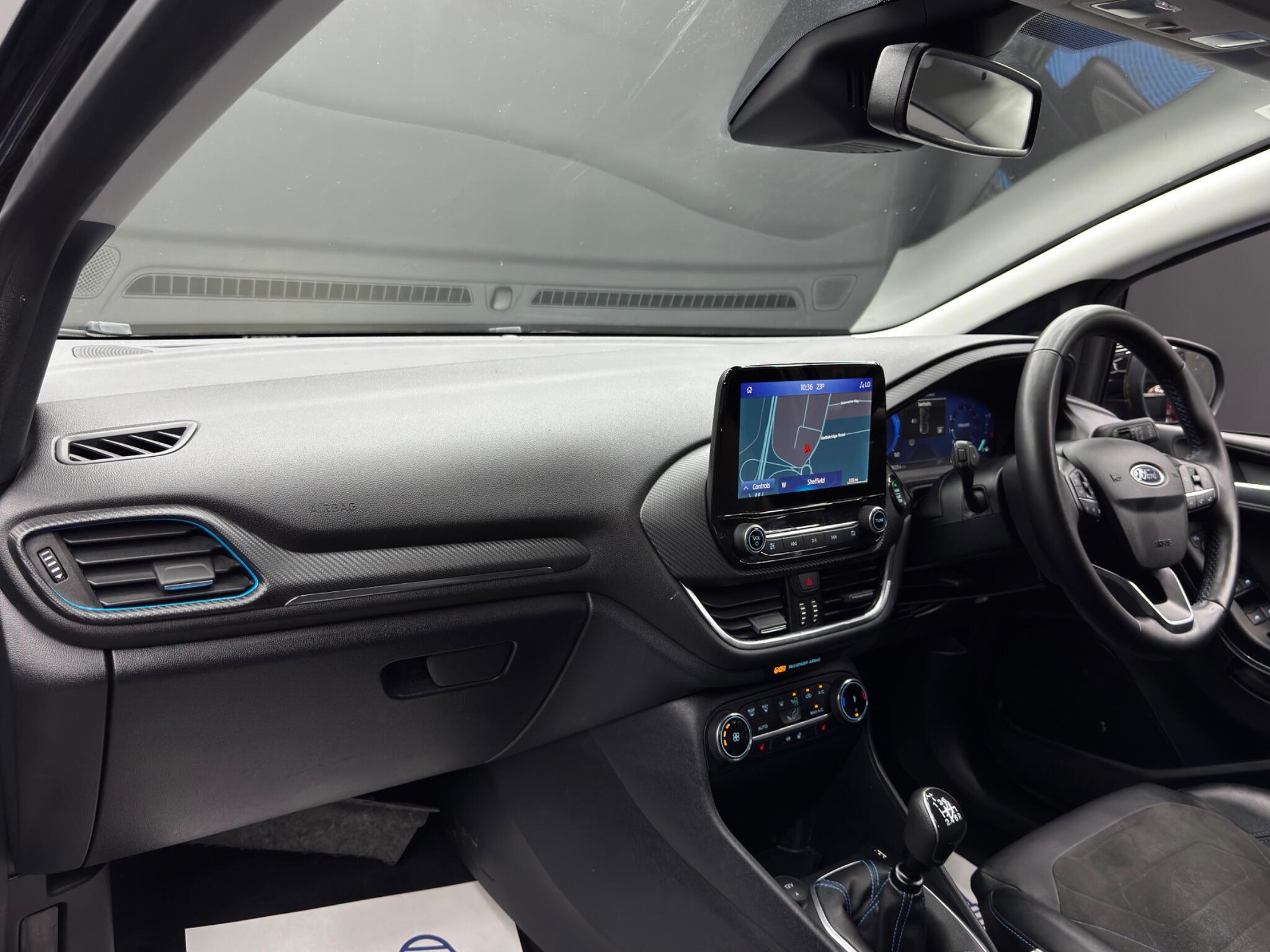 Ford Fiesta - Image 11