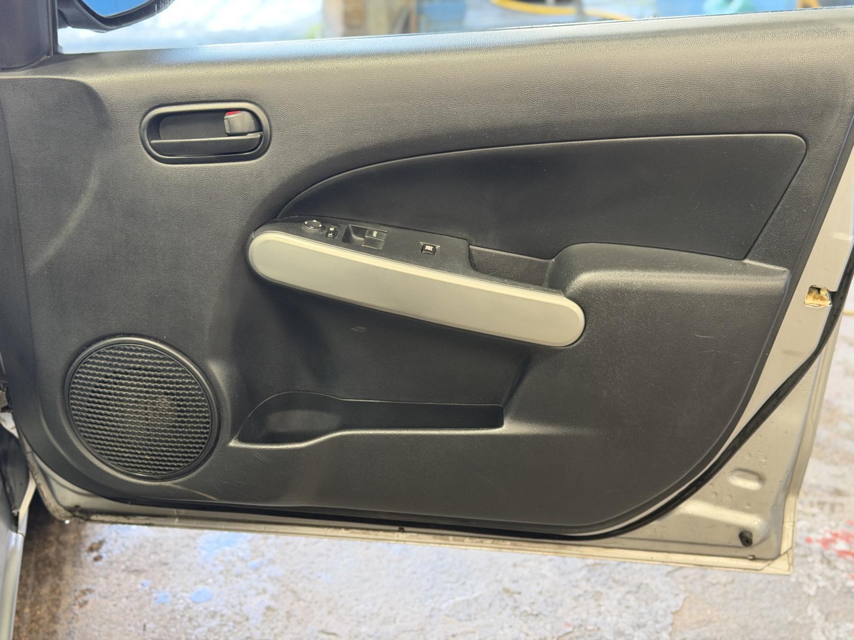 Mazda MAZDA2 - Image 14