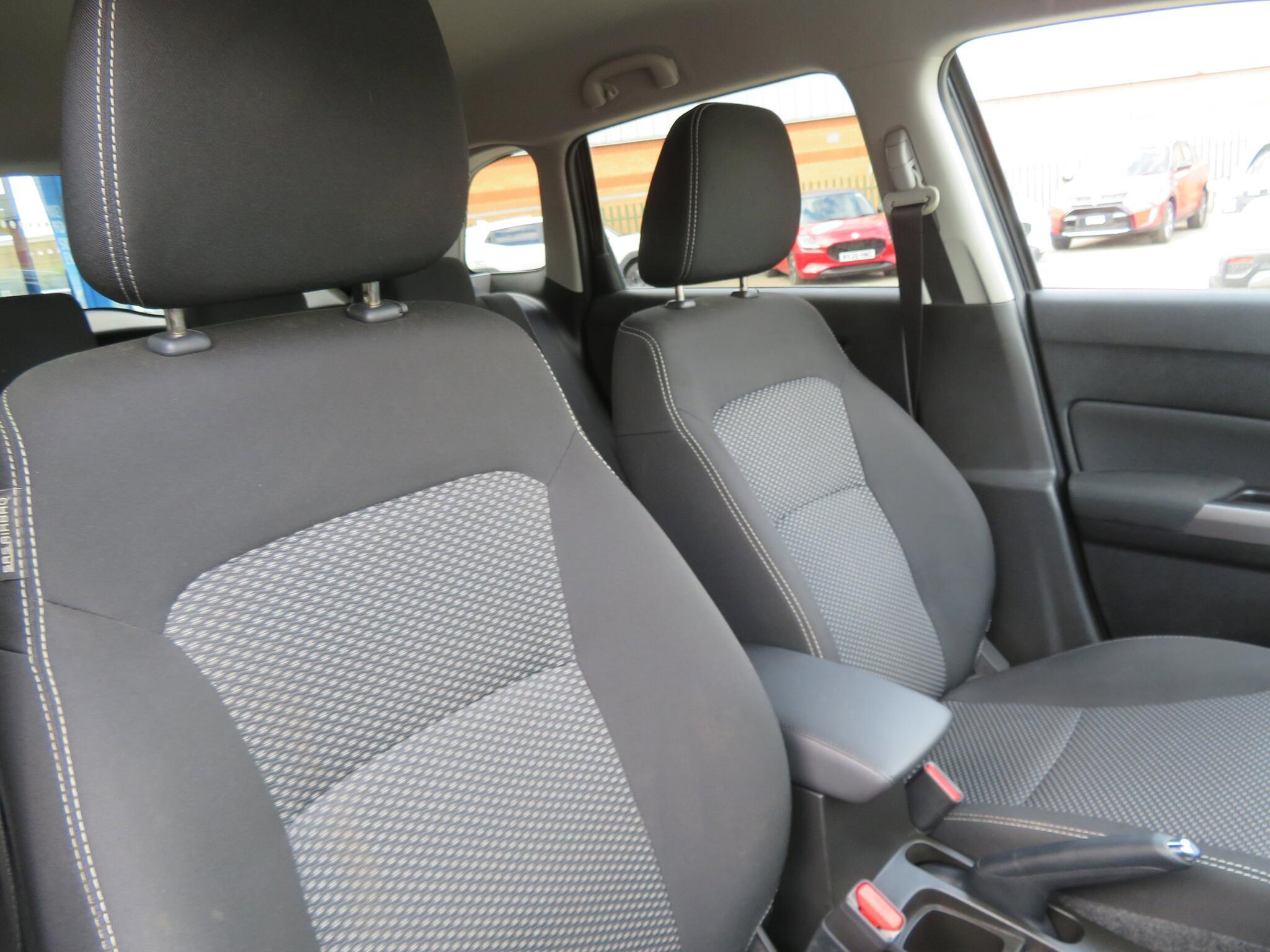Suzuki Vitara - Image 20