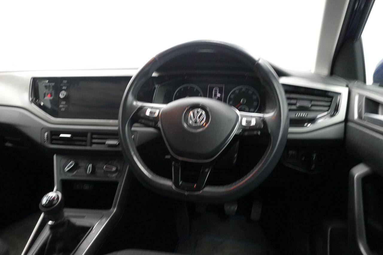 Volkswagen Polo - Image 18