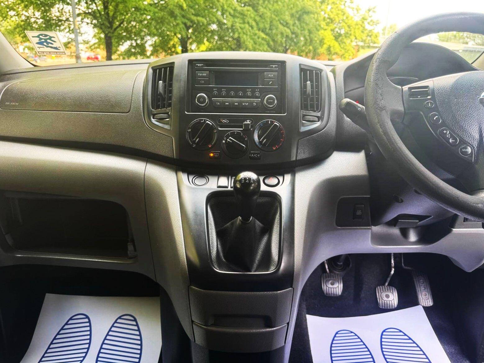 Nissan NV200 - Image 20