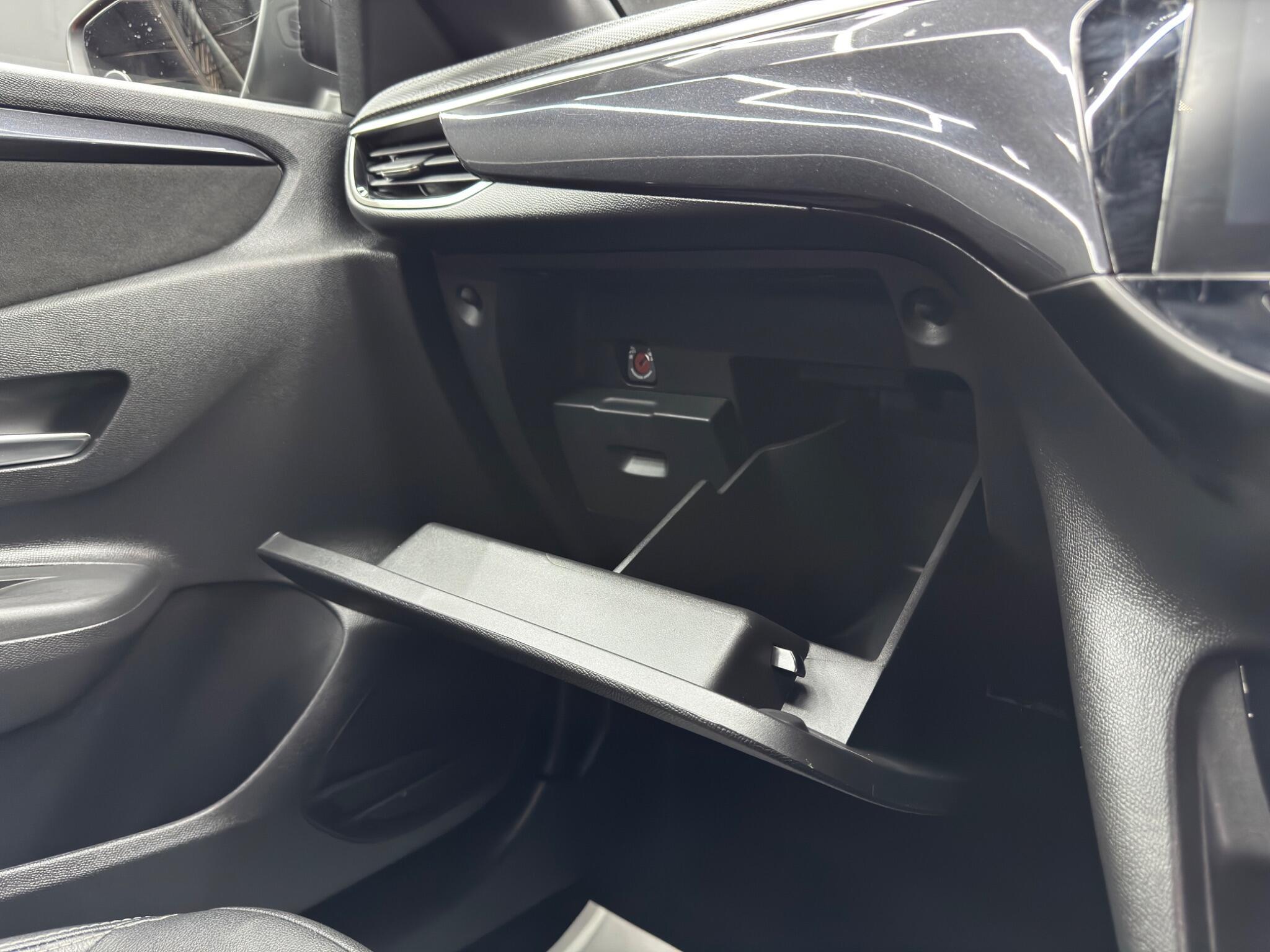 Vauxhall Corsa - Image 35