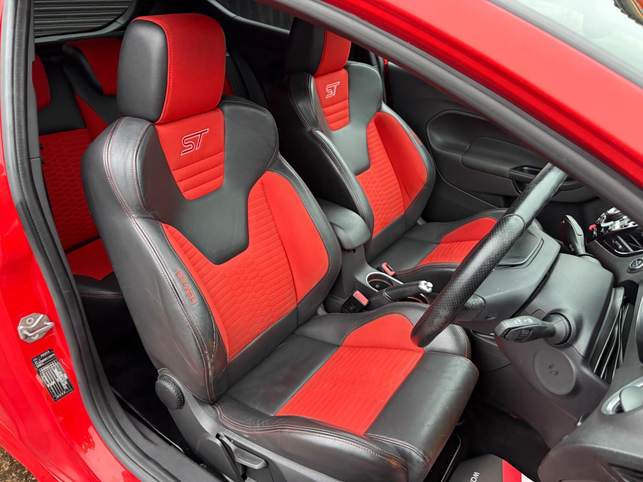 Ford Fiesta - Image 10