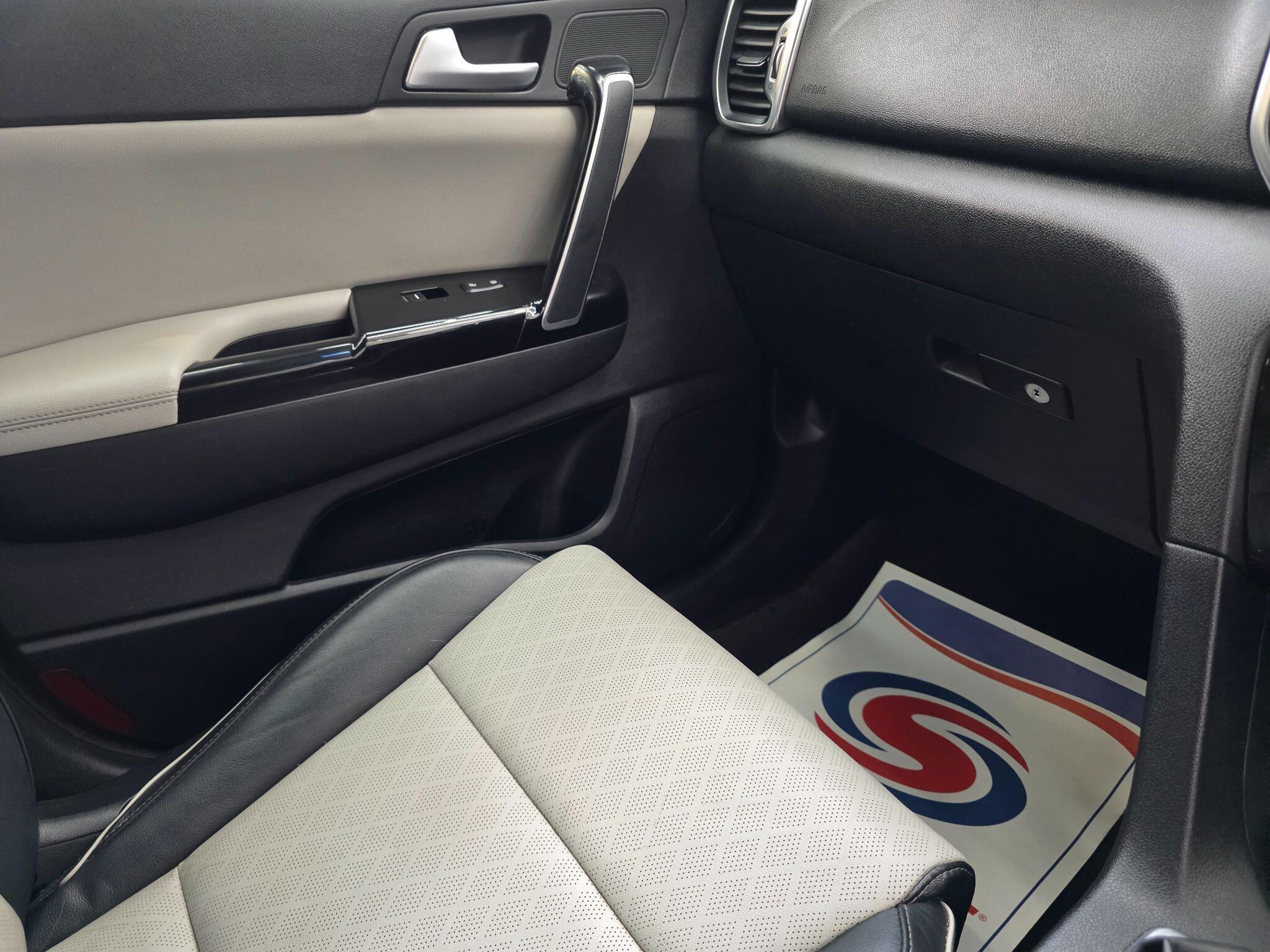Kia Sportage - Image 19