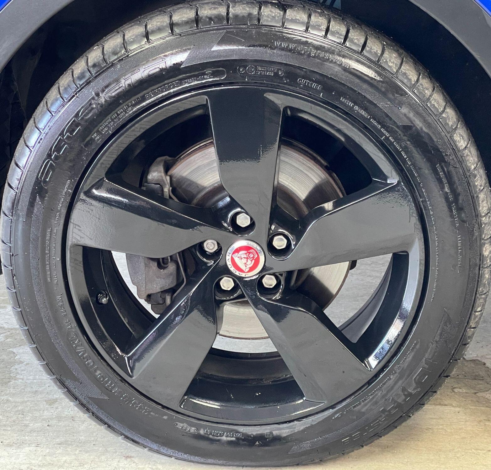 Jaguar E-Pace - Image 15