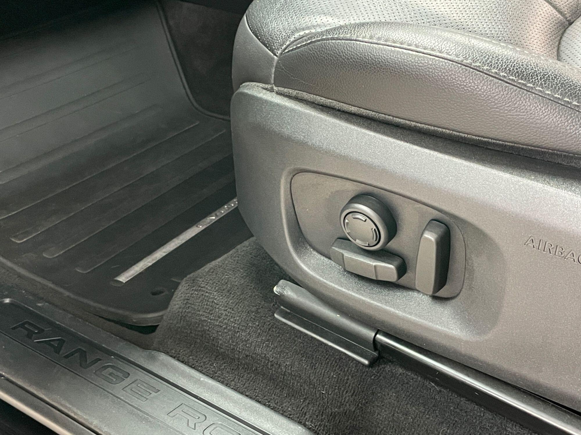 Land Rover Range Rover Evoque - Image 34