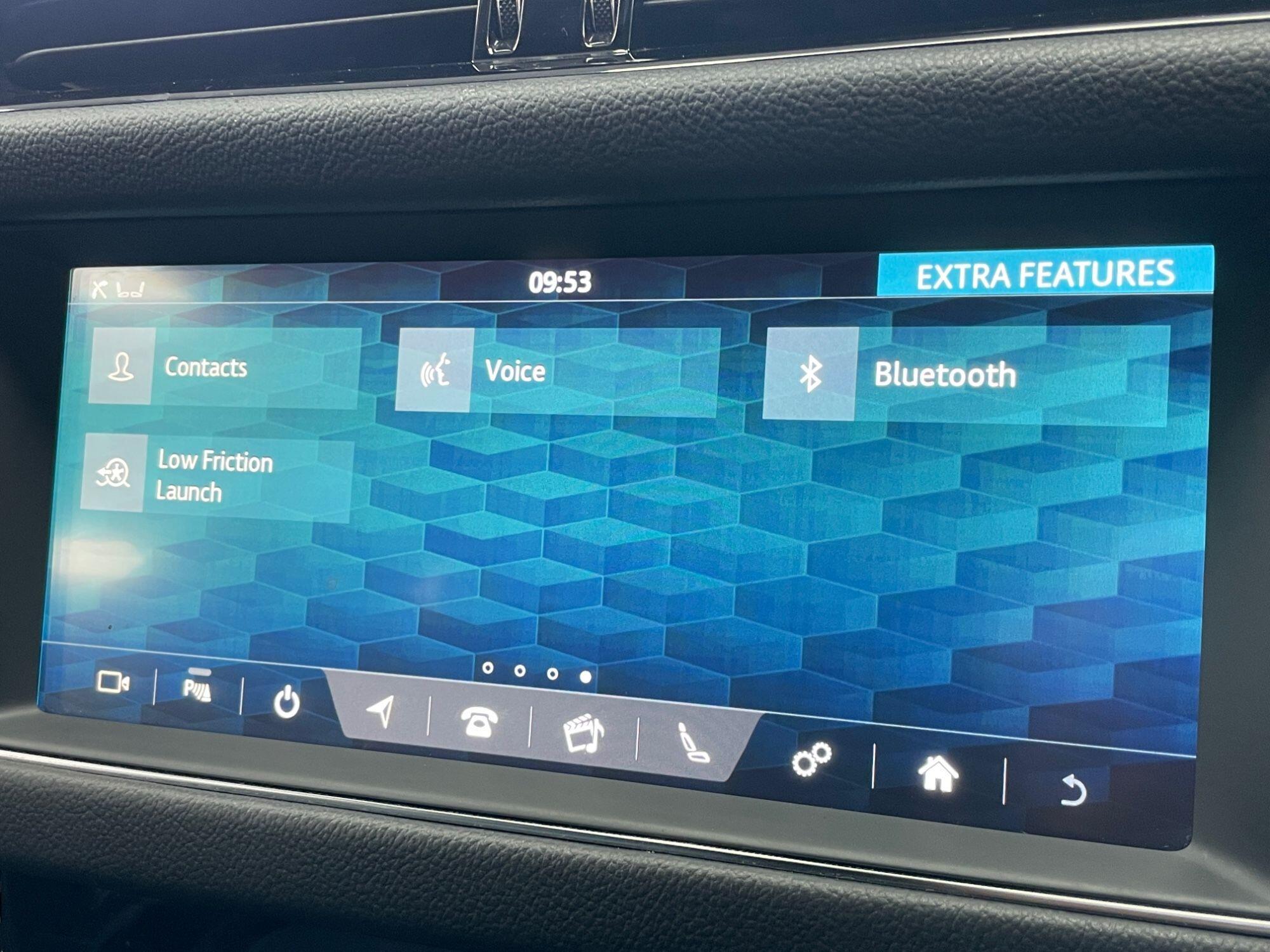 Jaguar XF - Image 46