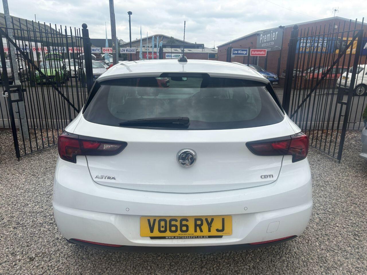 Vauxhall Astra - Image 5