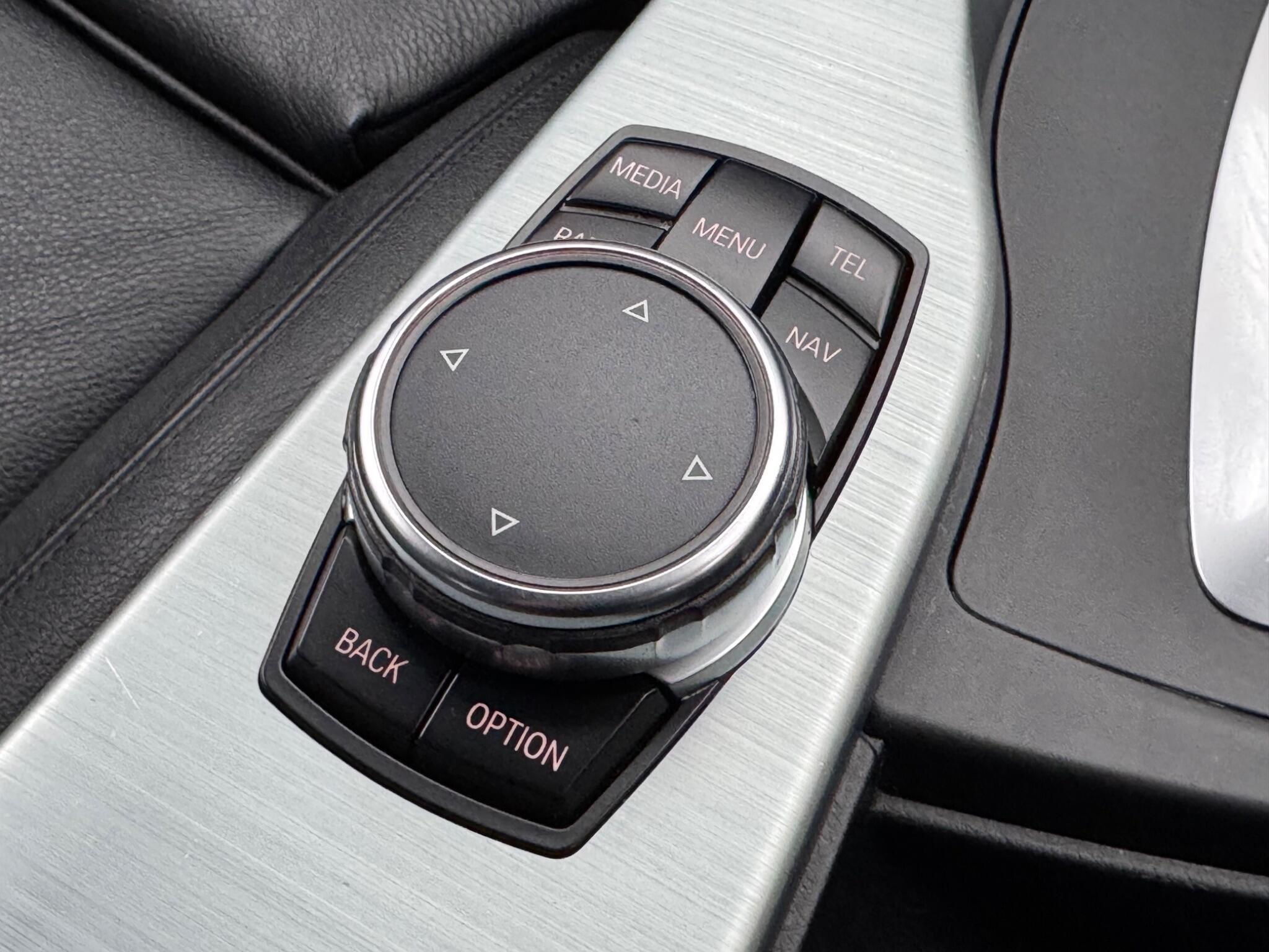 BMW 3 Series - Image 35