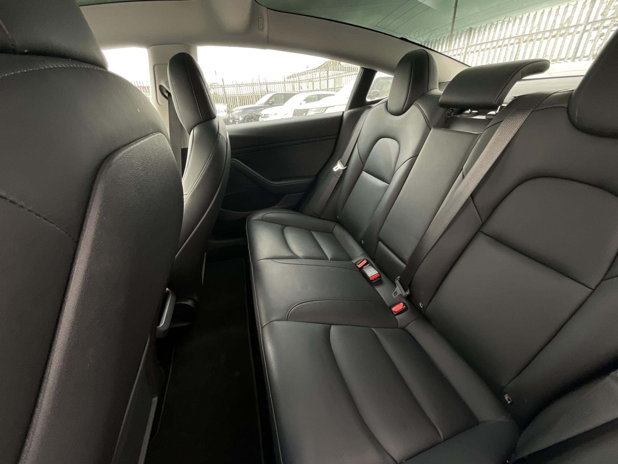 Tesla Model 3 - Image 14