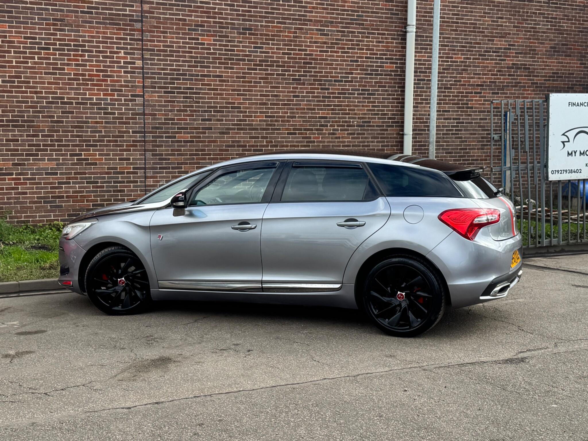 DS AUTOMOBILES DS 5 - Image 17