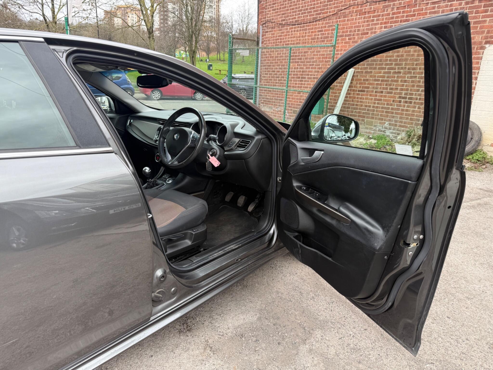 Alfa Romeo Giulietta - Image 22