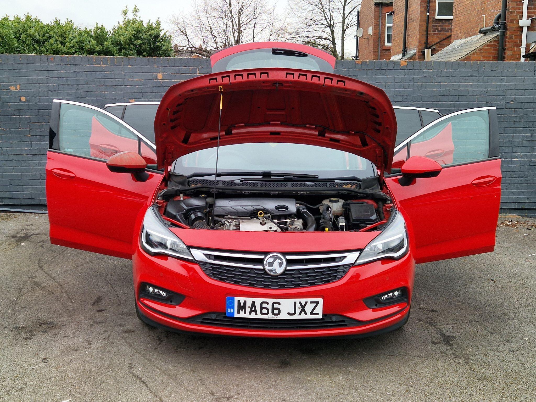 Vauxhall Astra - Image 13