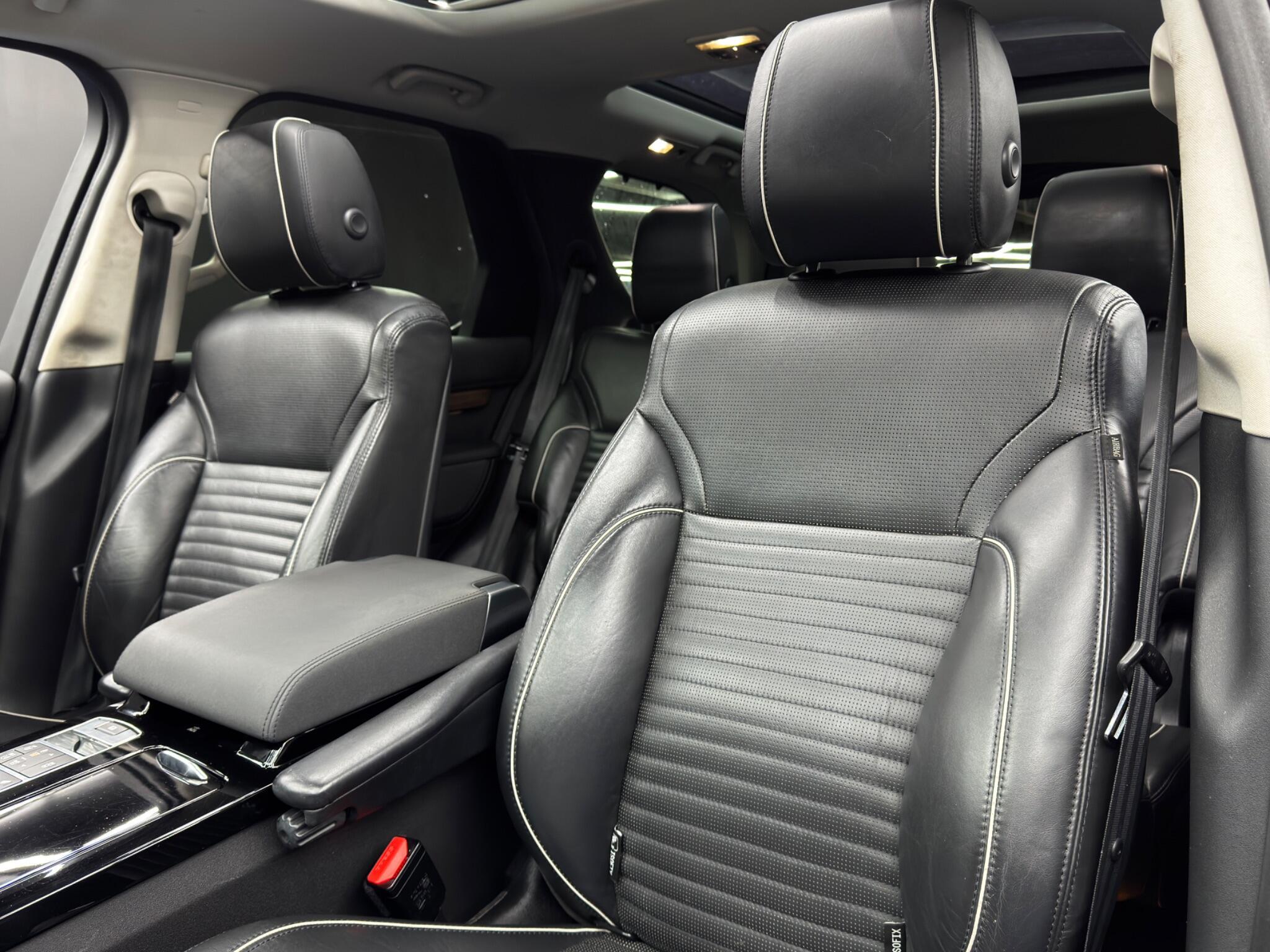 Land Rover Discovery - Image 14