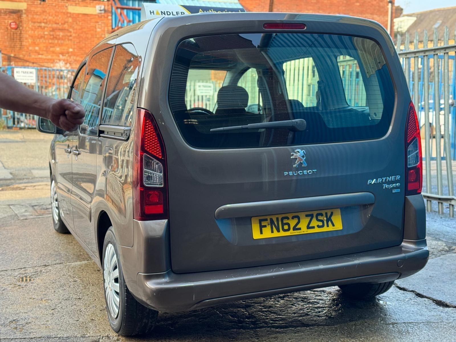 Peugeot Partner Tepee - Image 7