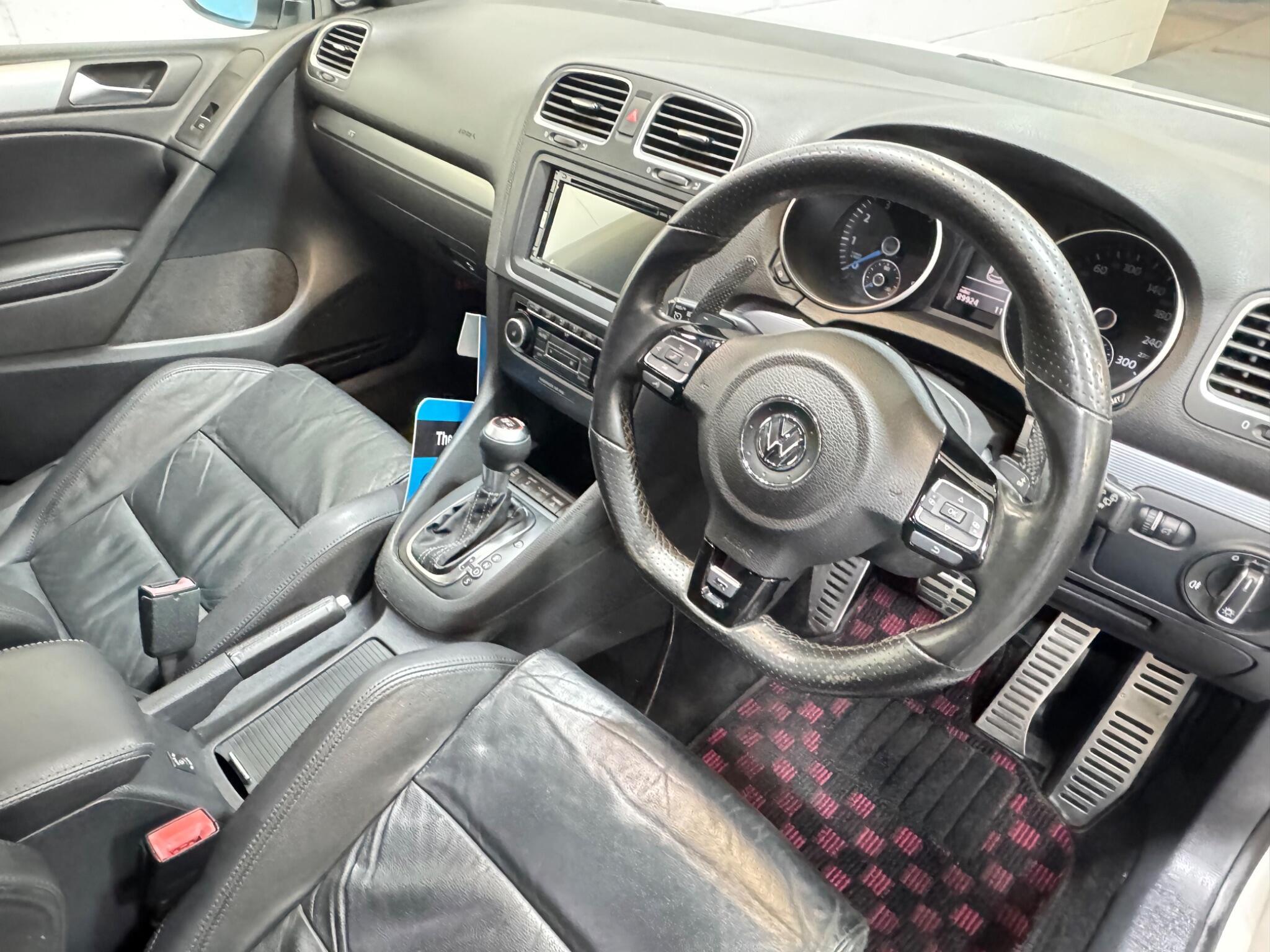 Volkswagen Golf - Image 8