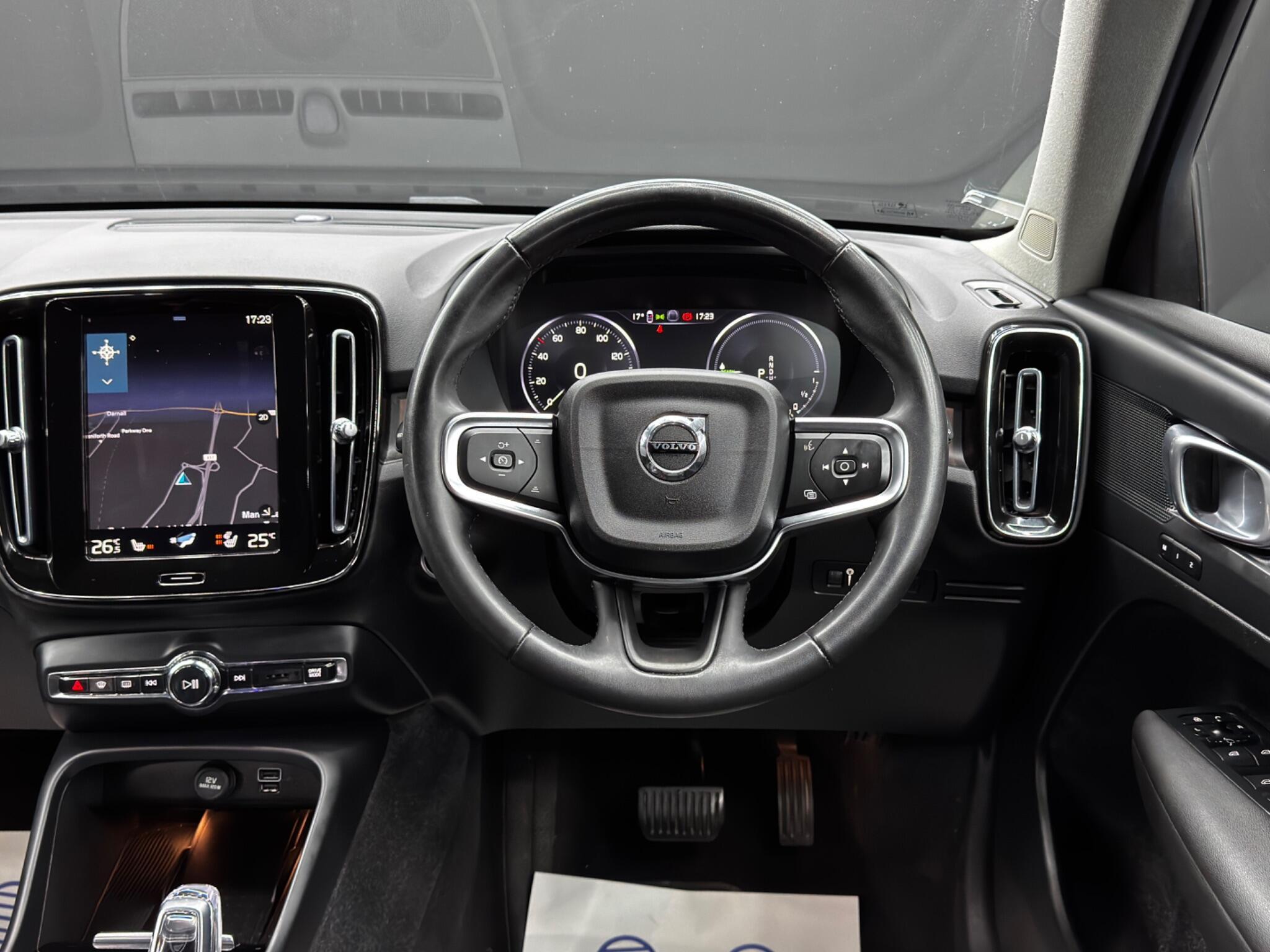 Volvo XC40 - Image 18