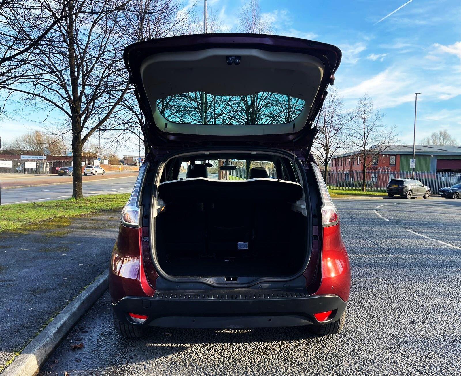 Renault Scenic - Image 36